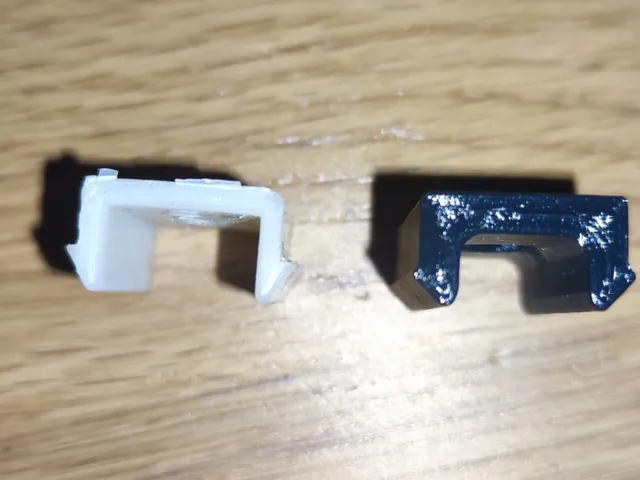 Door slide clip