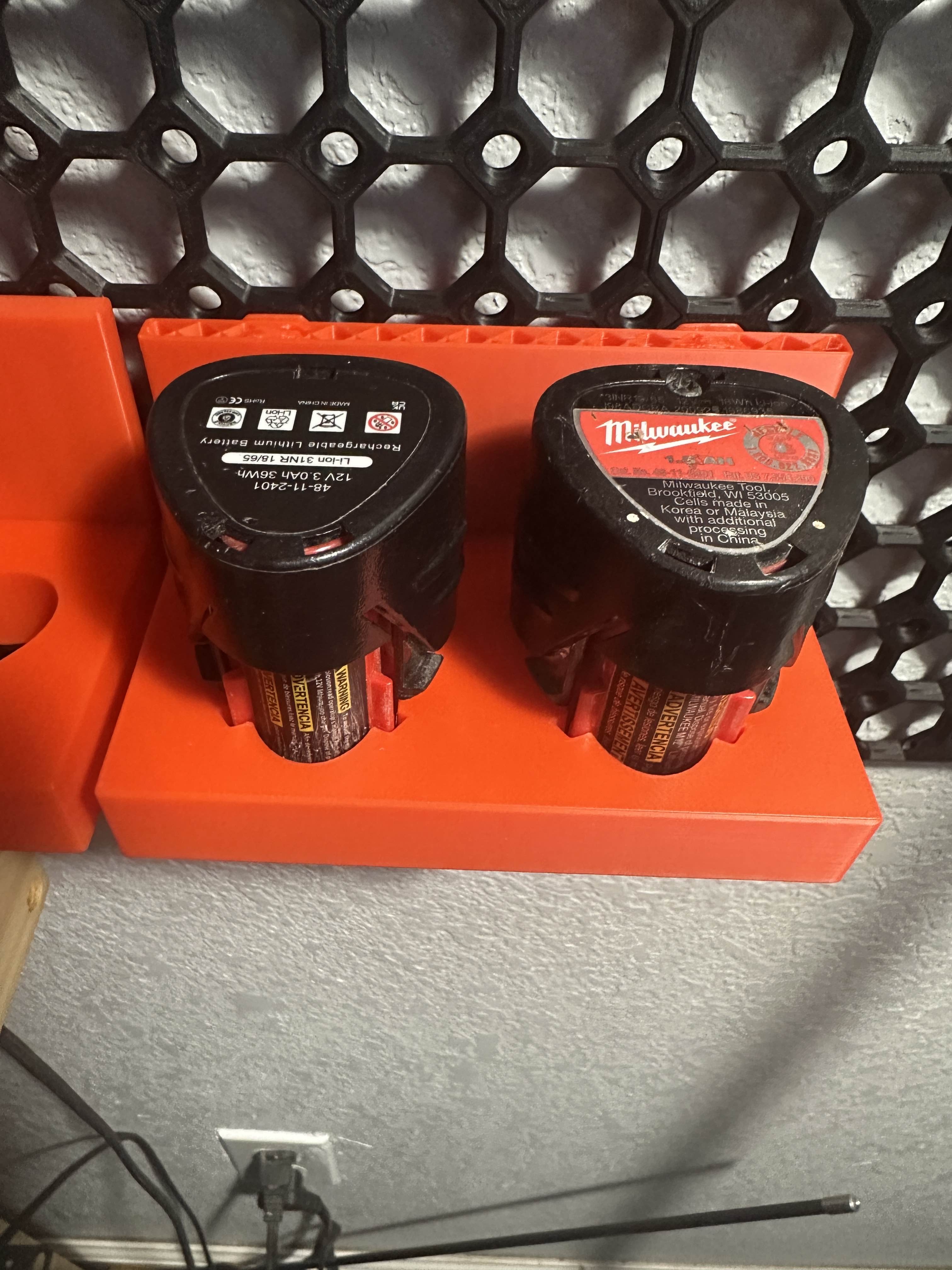 Milwaukee M12 Battery Holder remix