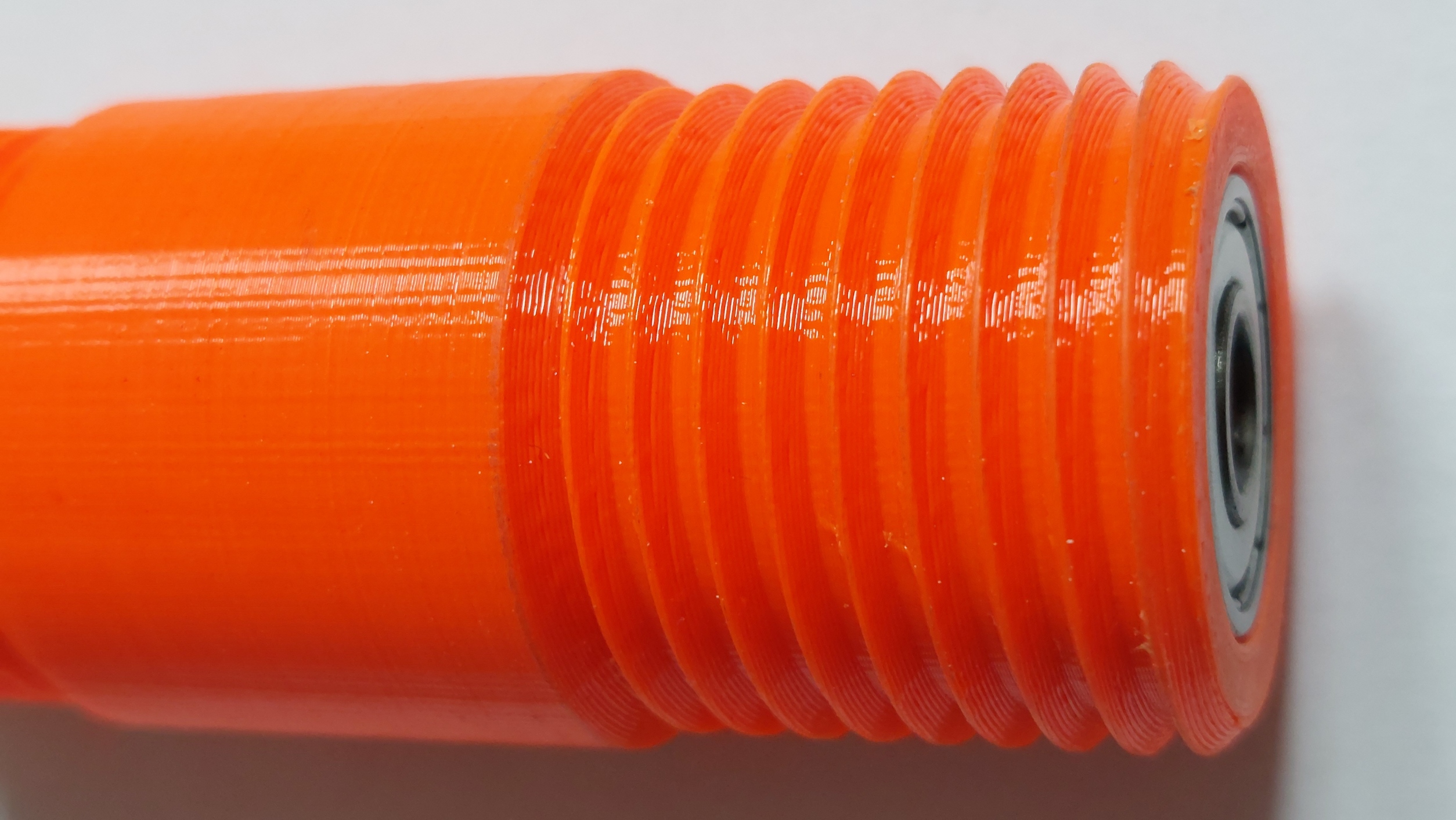 Universal spool holder with 608zz bearings for bigger spools