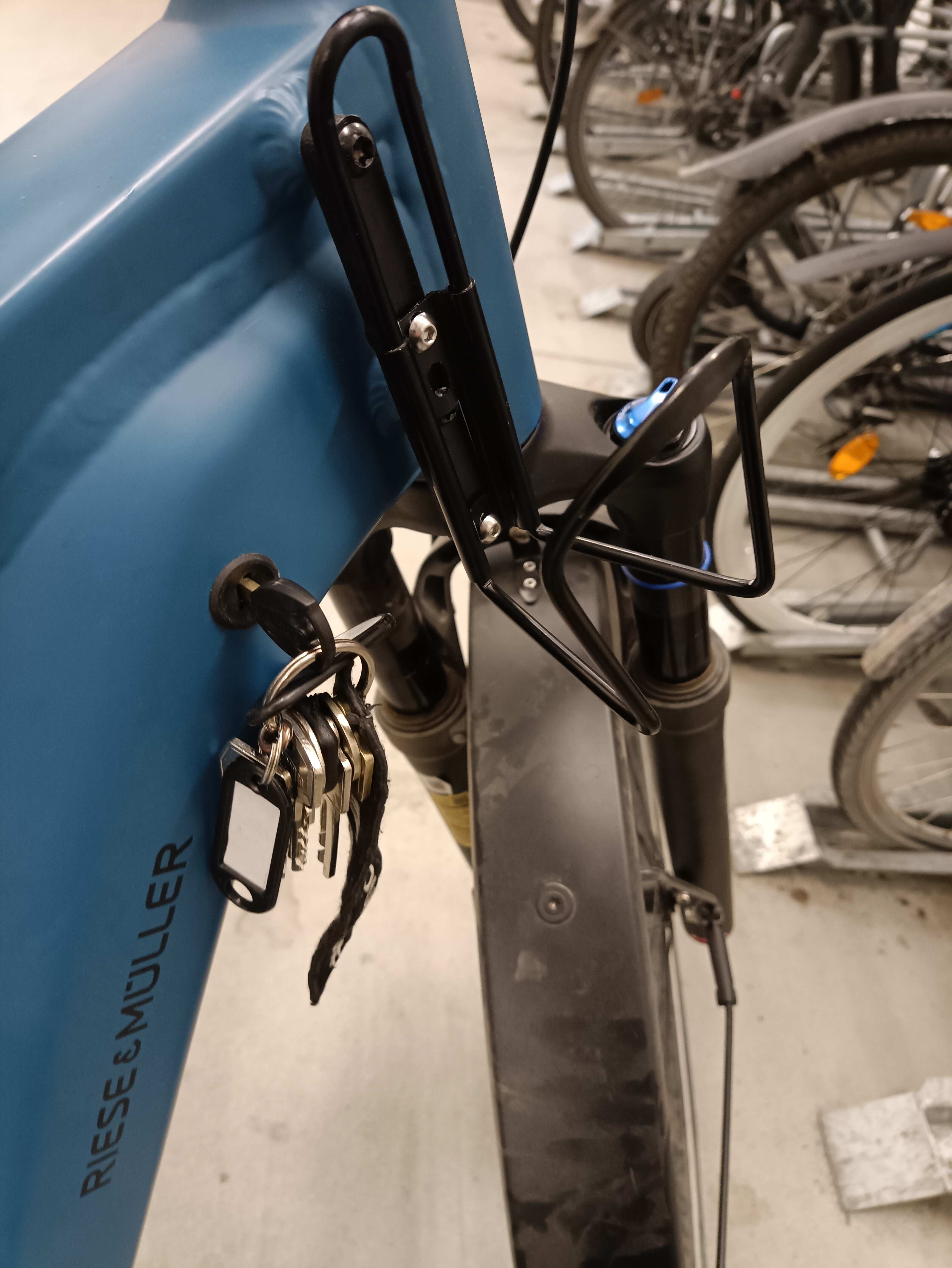Riese und Müller Flaschenhalteradapter