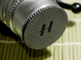 Hasselblad lens cap B50 bayonet with/without logo