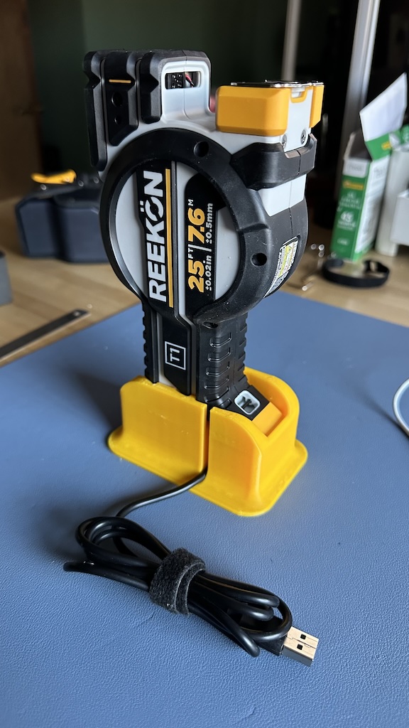 Reekon T1 Tape Measure Charger Base by menerso Download free STL