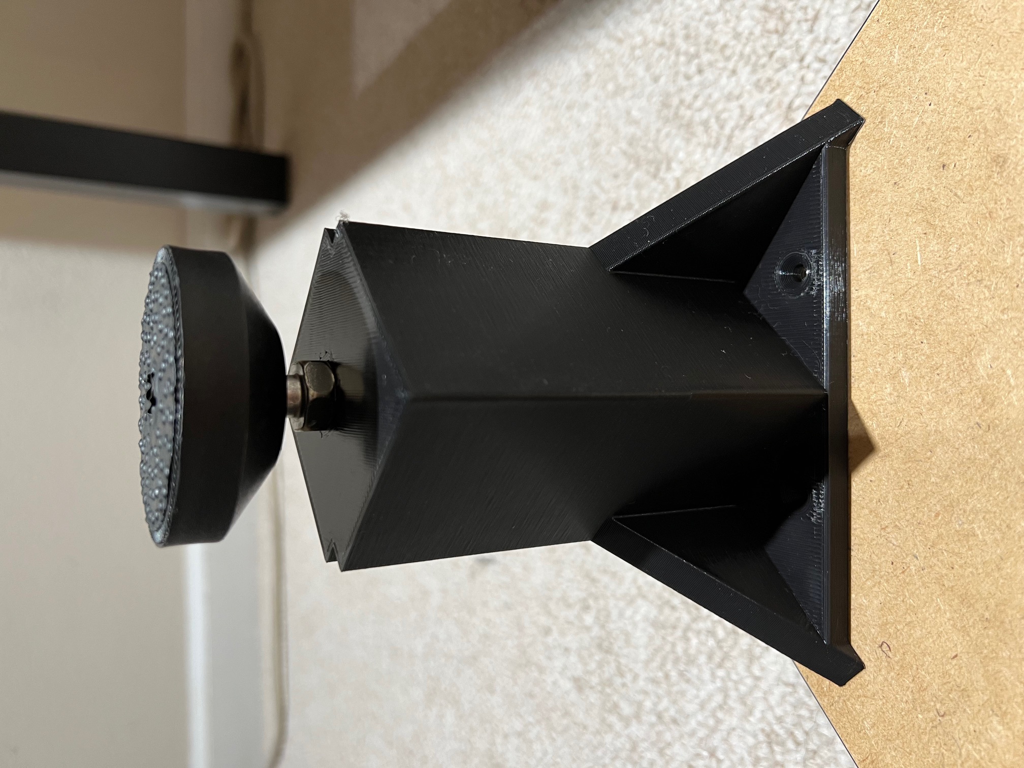 lack adjustable bottom feet for M8 bolts