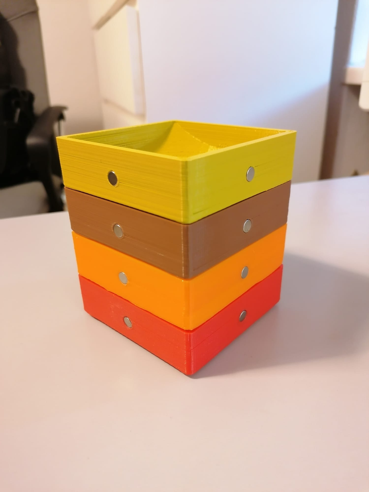 Miniatura 3 do modelo 3D Stackable Token Tray – with Magnet Connection