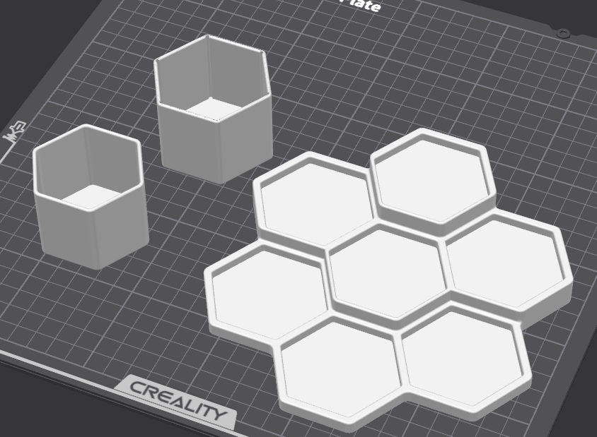 Hexagonal tubs with lids and stand for Niimbot labels