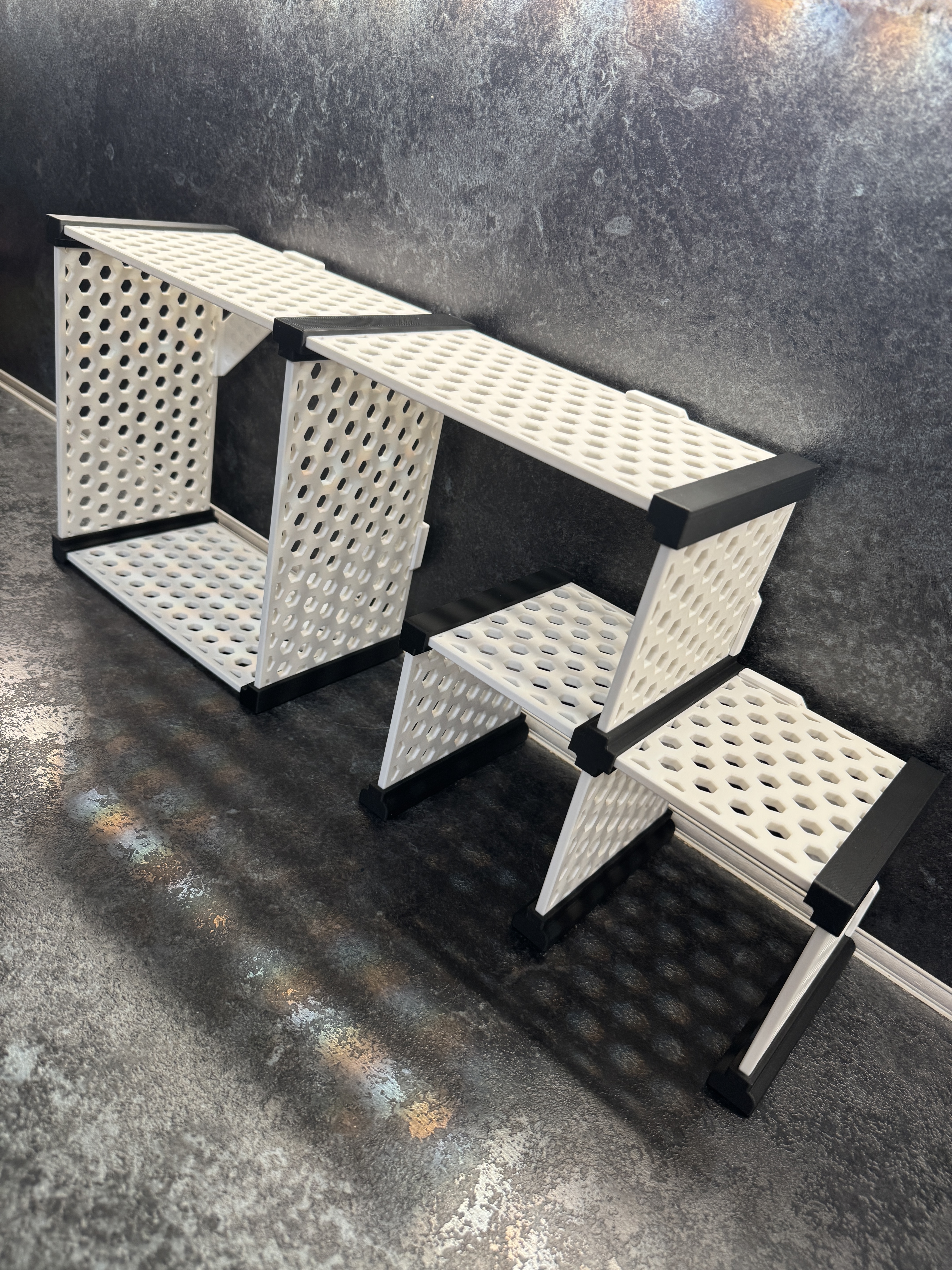 Miniatura 6 do modelo 3D HexGrid Modular Shelf System