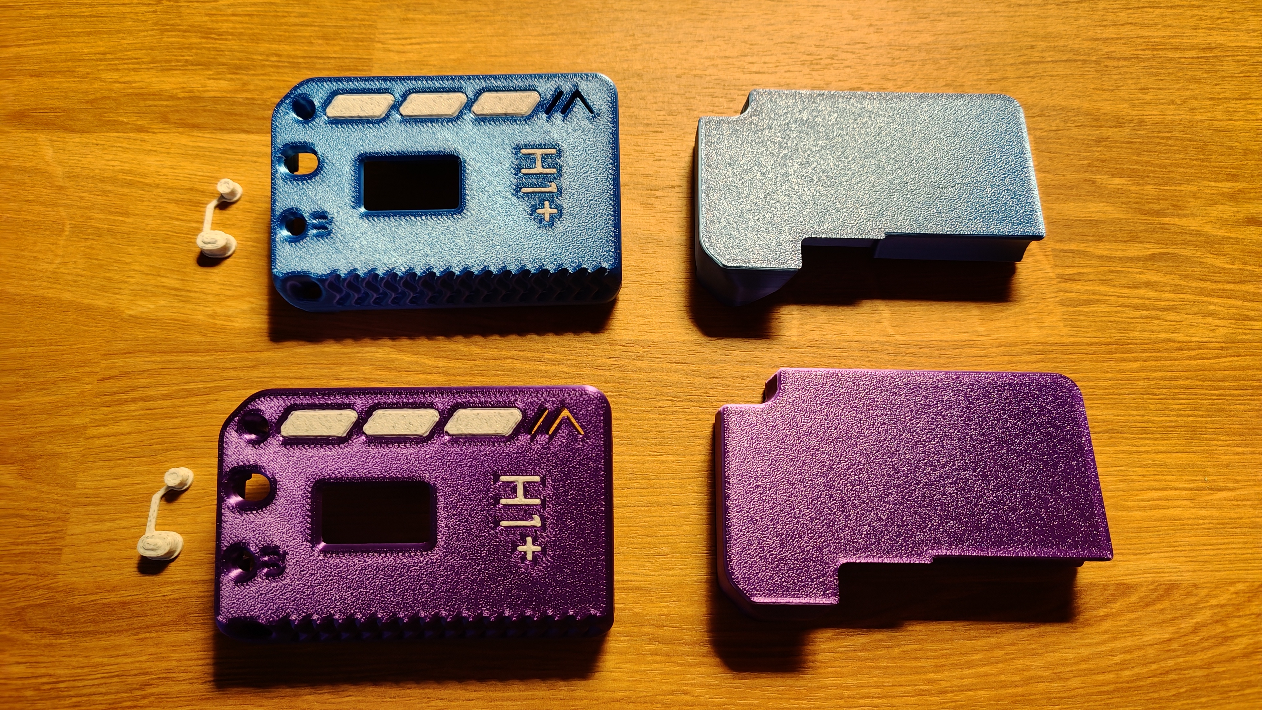 Heltec V4 with stronger case clips 3D model