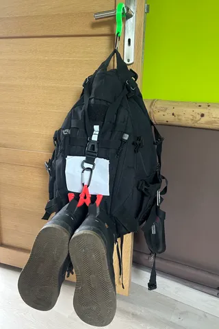 Shoe Hook – Footwear Carrying & Drying System