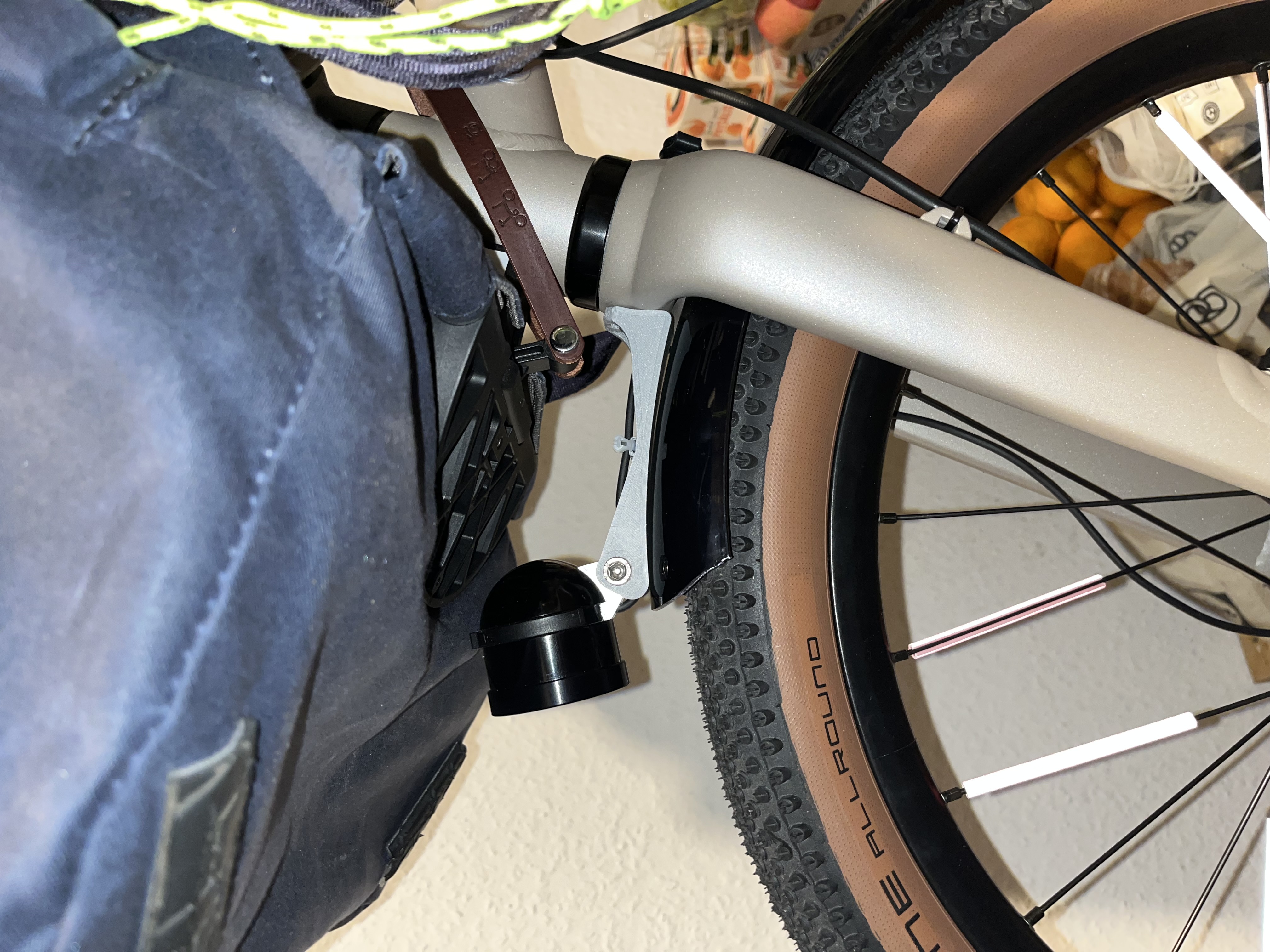 Brompton G-Line front light mount