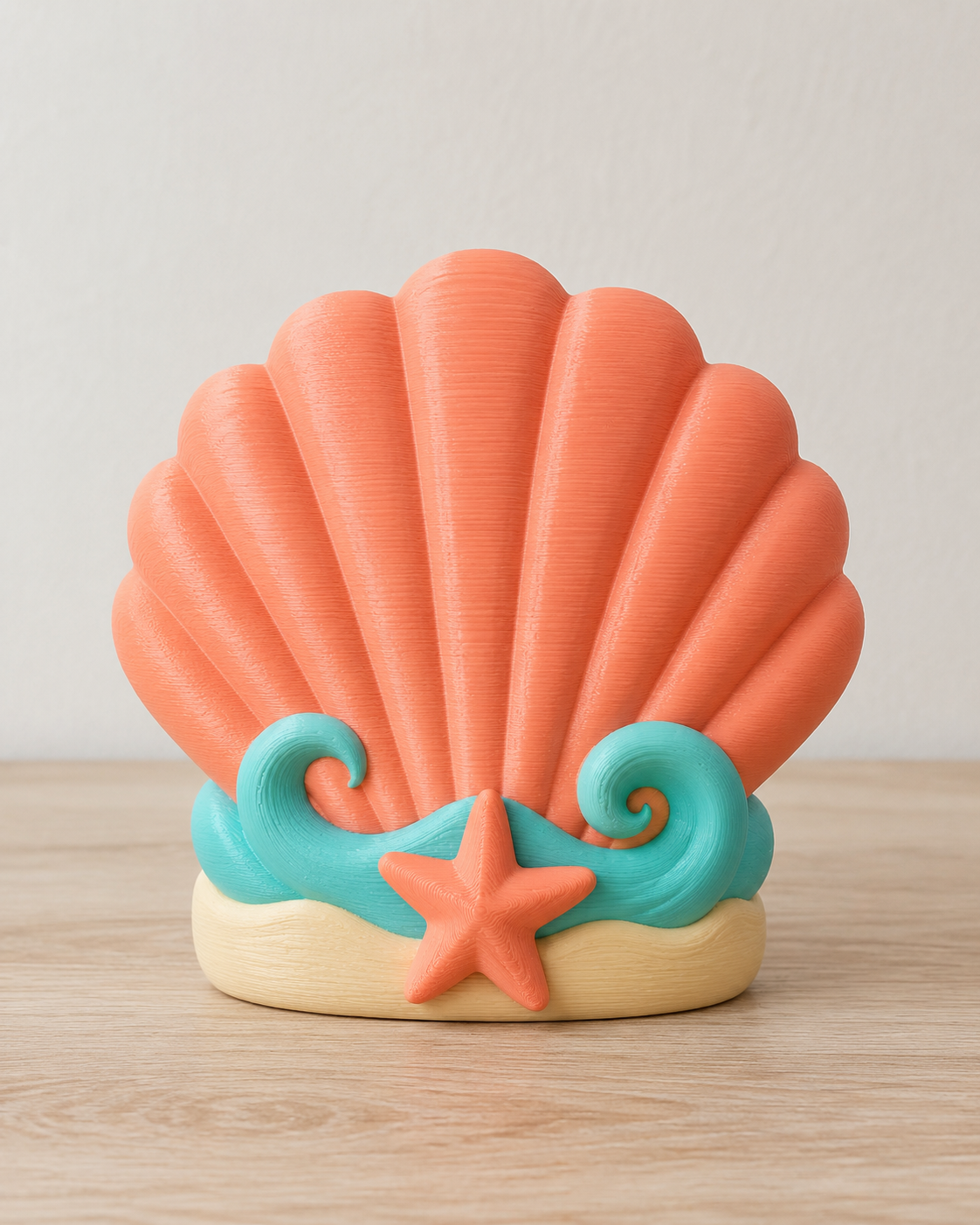 Muschel mit Wellenmotiven/Shell with wave motifs