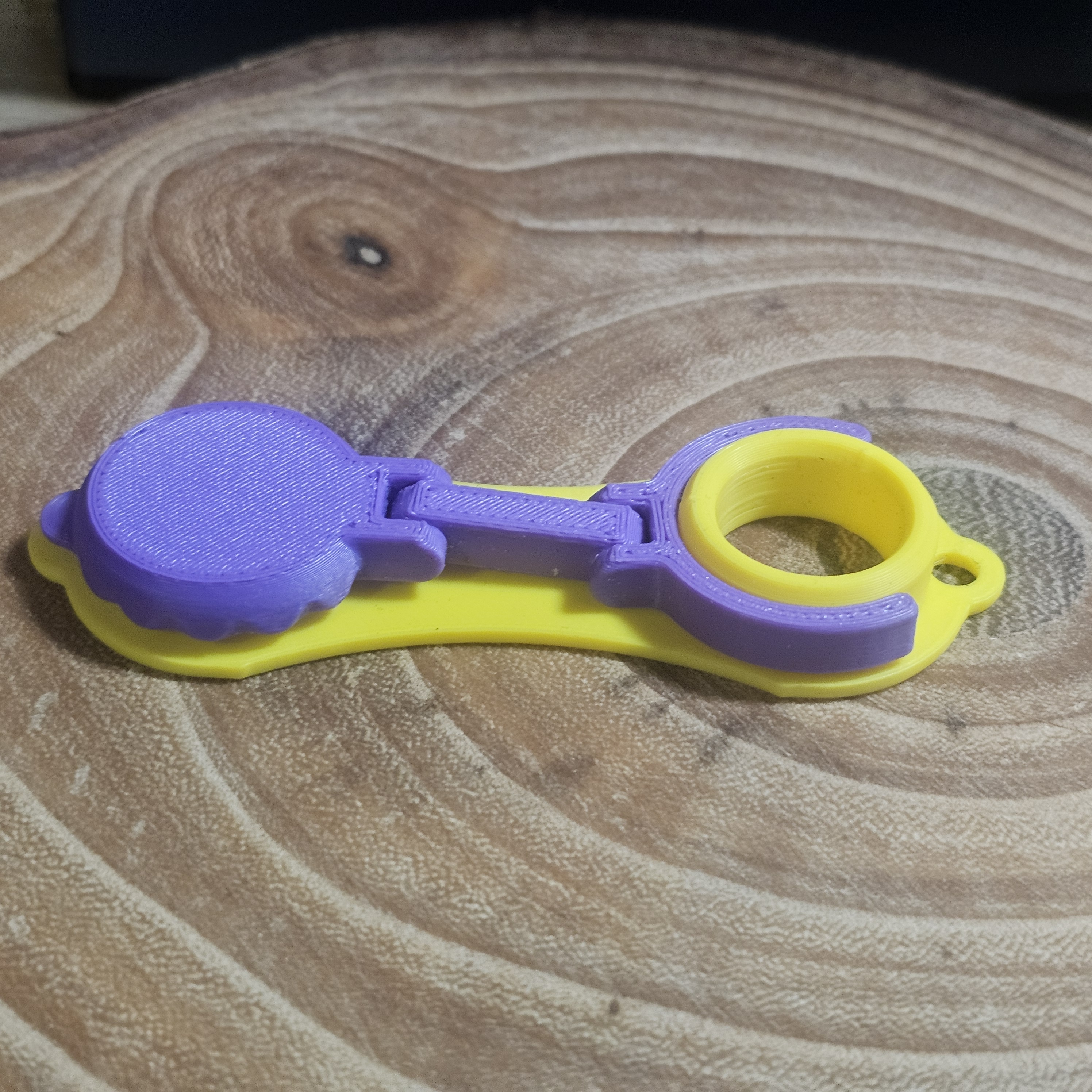 Keyring holder for Bottle Cap Marker V2