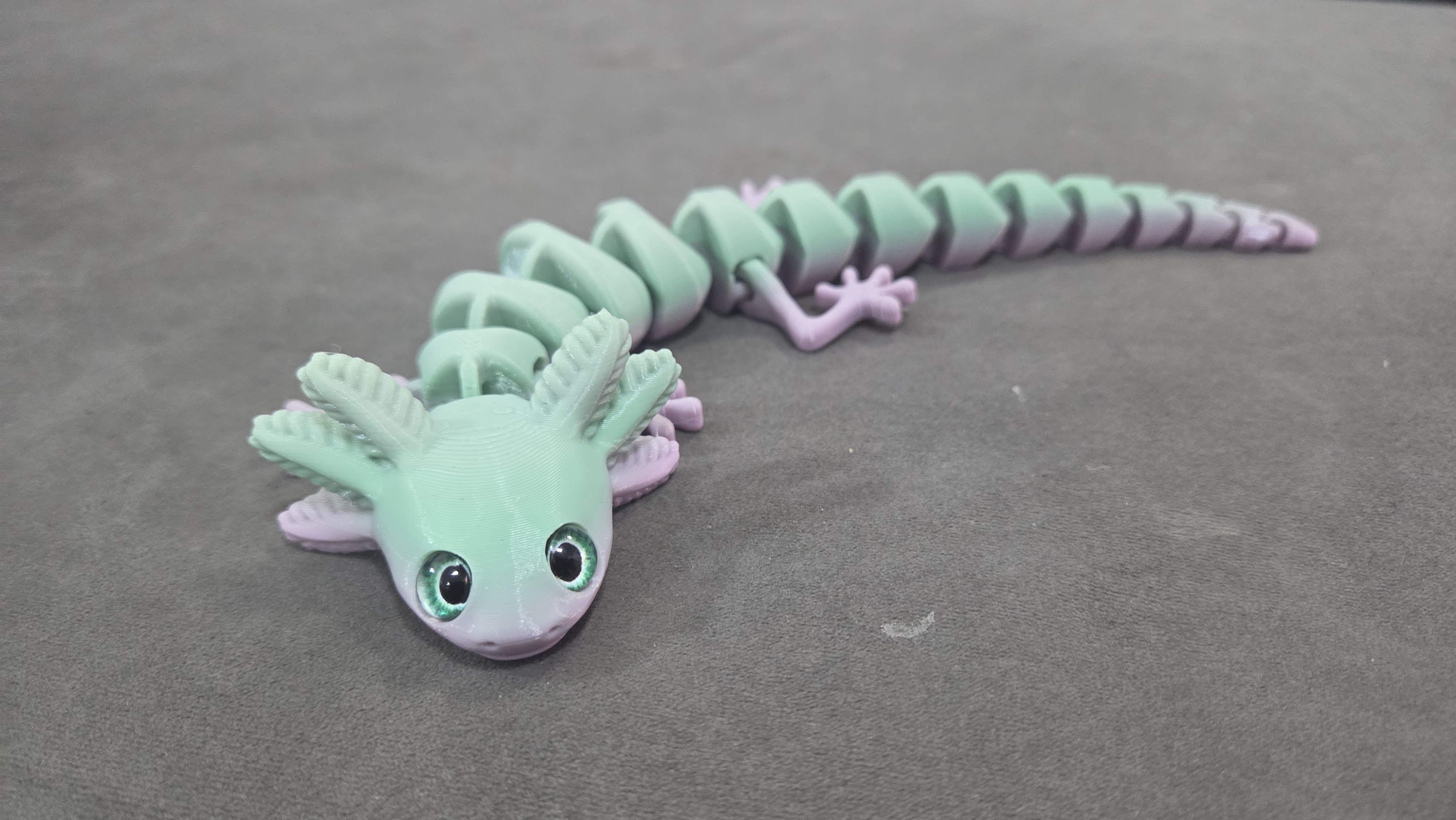 Big eyed Axolotl - 6mm + 8mm glass eye compatible — miniatura 11