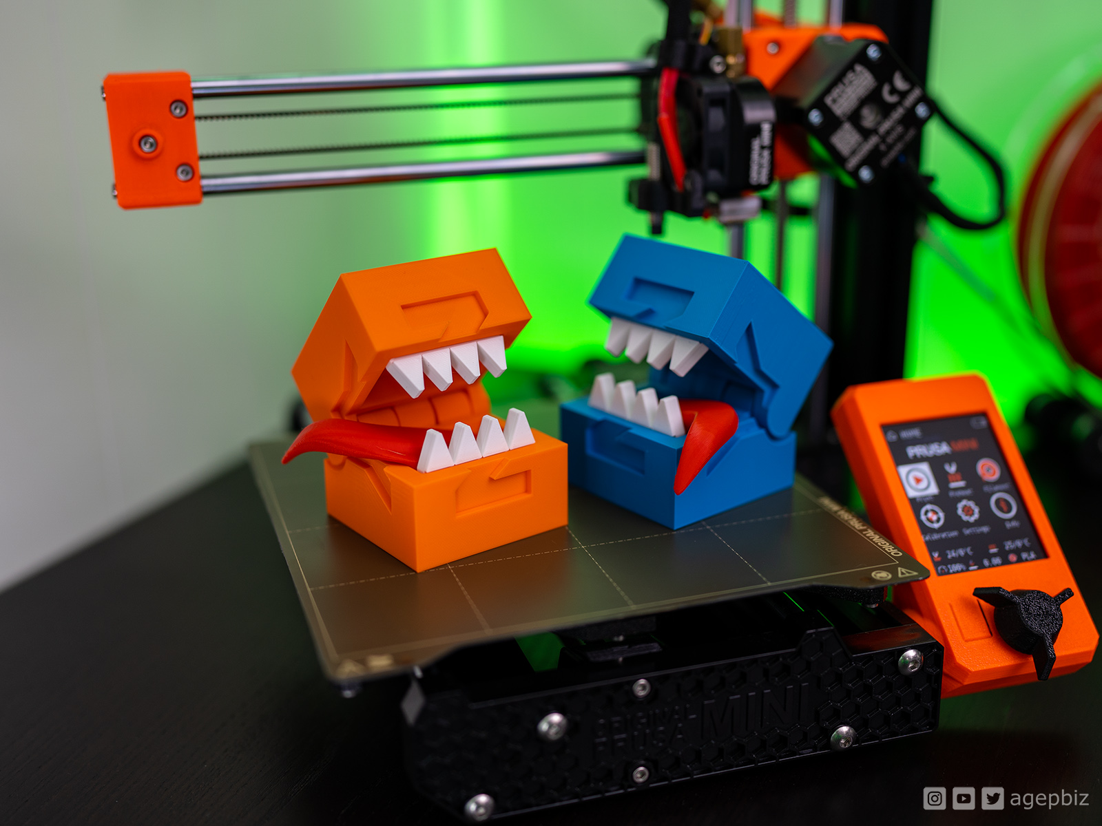 Hinged Calibration Cube Accessories 01 by Download free STL