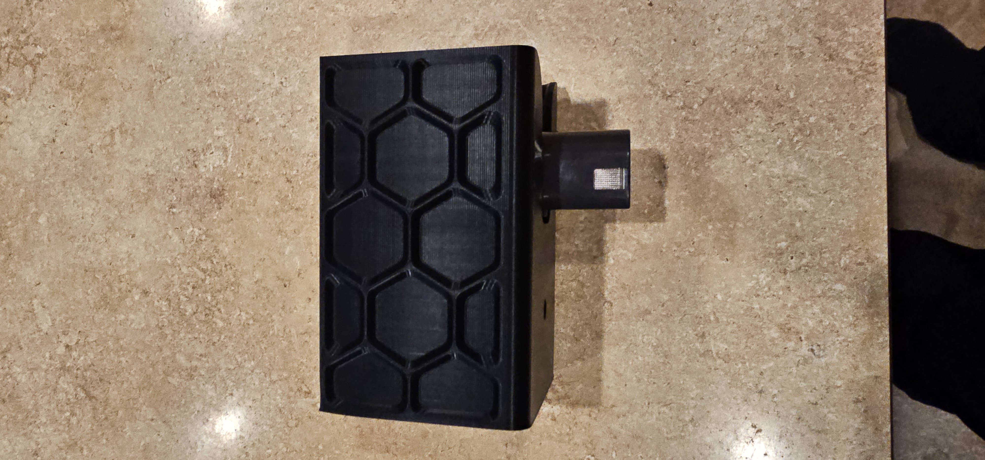 DE Ryobi 18v Battery Holder 3D model thumbnail