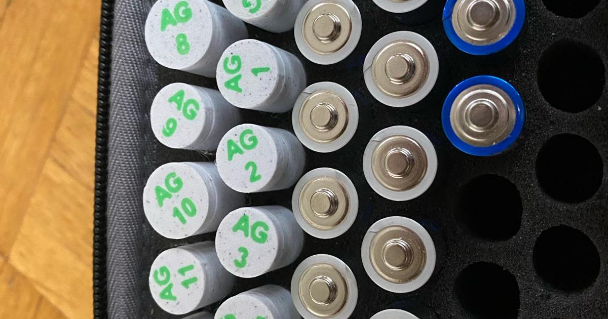 button cell battery holder by dragoncraft Download free STL model