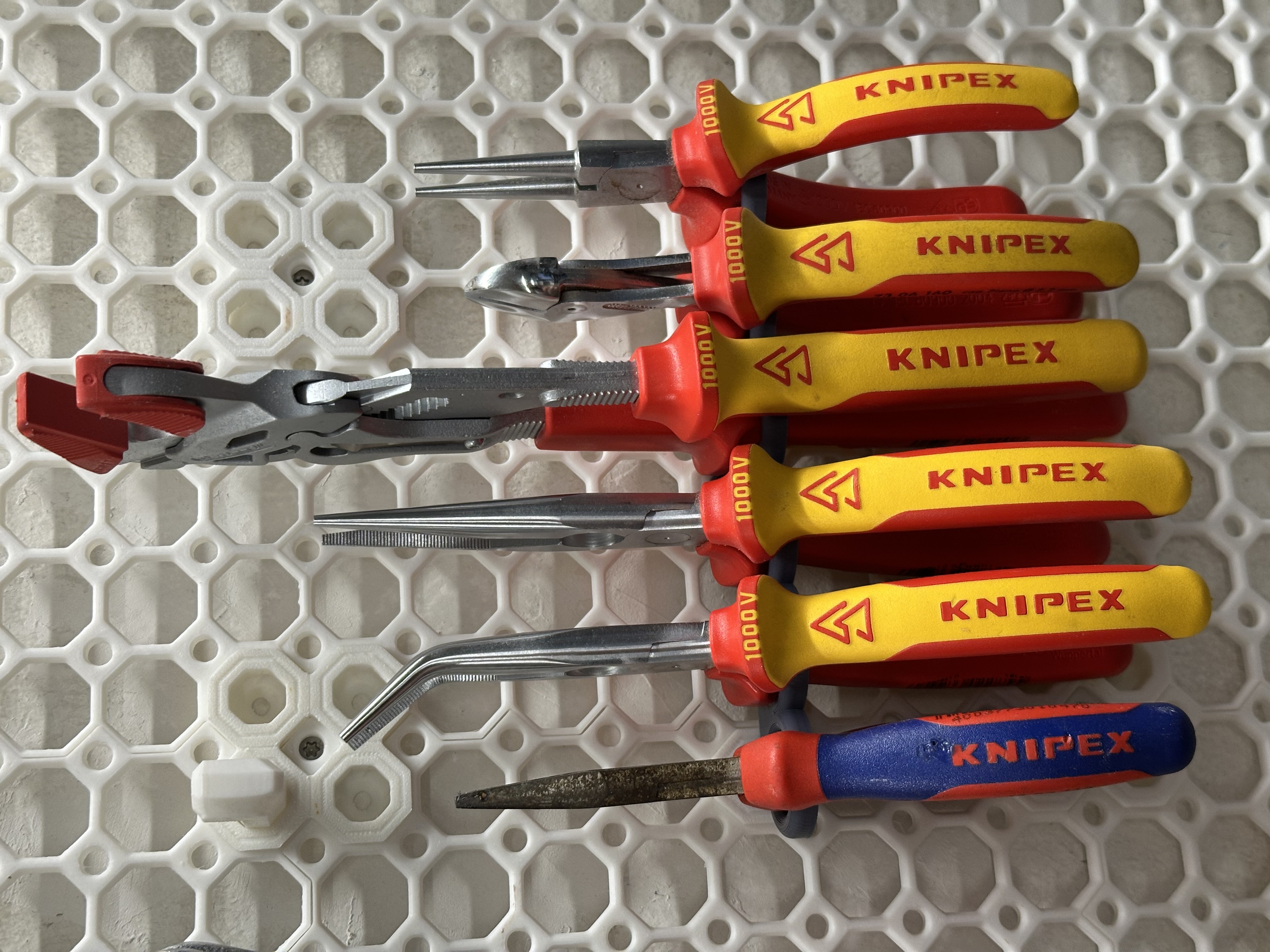 Plier holder 1-6x for Multiboard (PushFit)