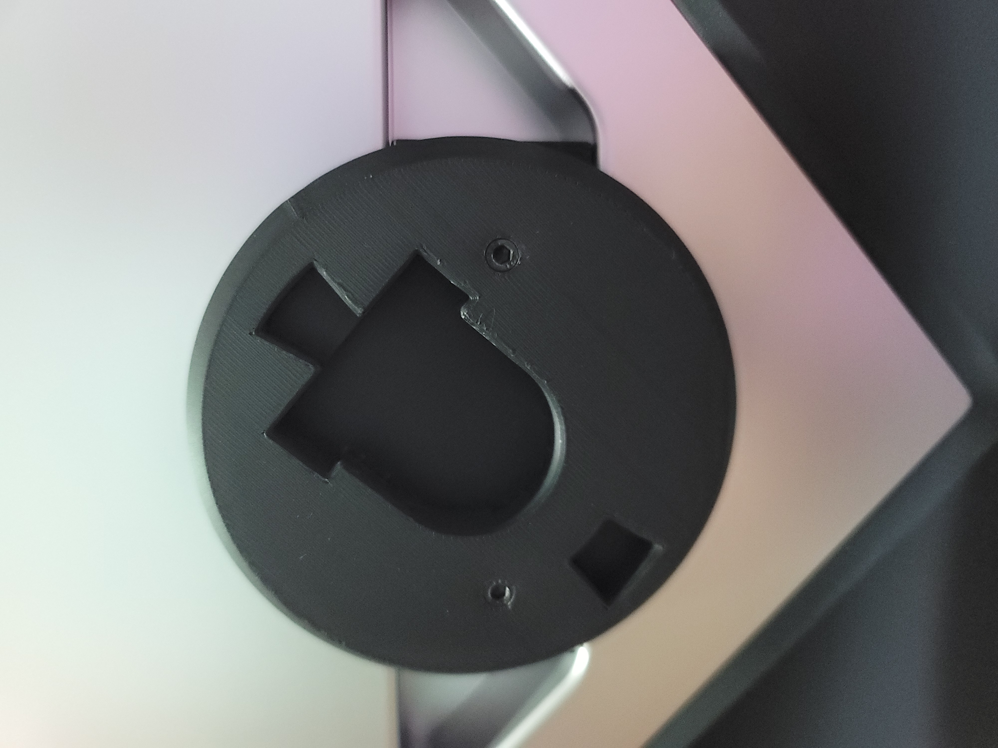 QIDI X-MAX 3 handle inlaid spool holder.