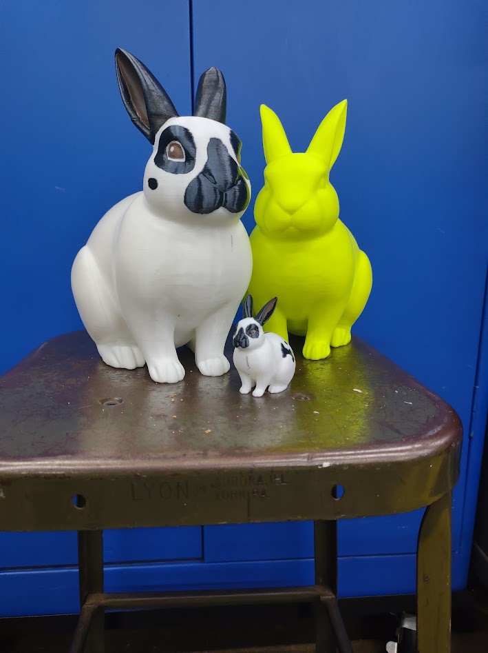 Giant Checkered Sitting Rabbit, two nozzle sizes