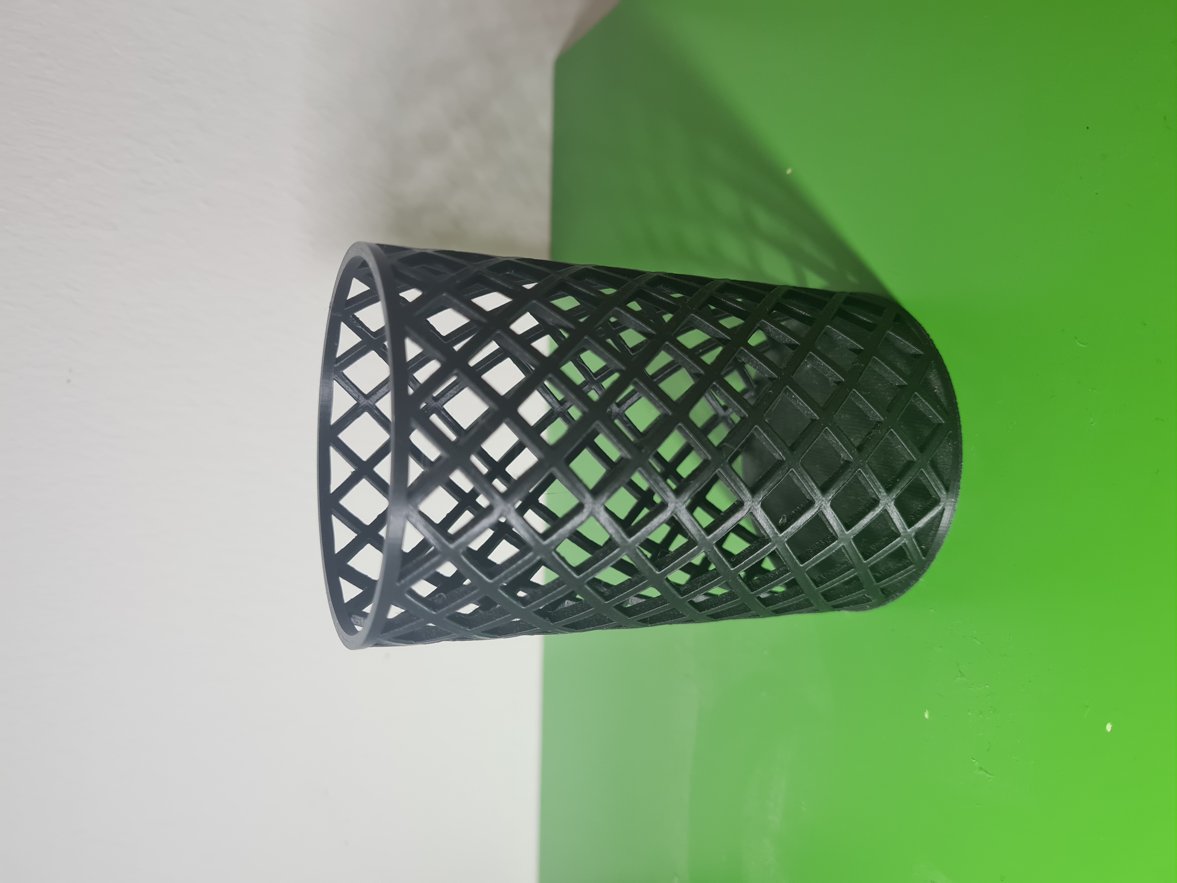 Pencil Holder Honeycomb by Jonas Koch | Download free STL model ...