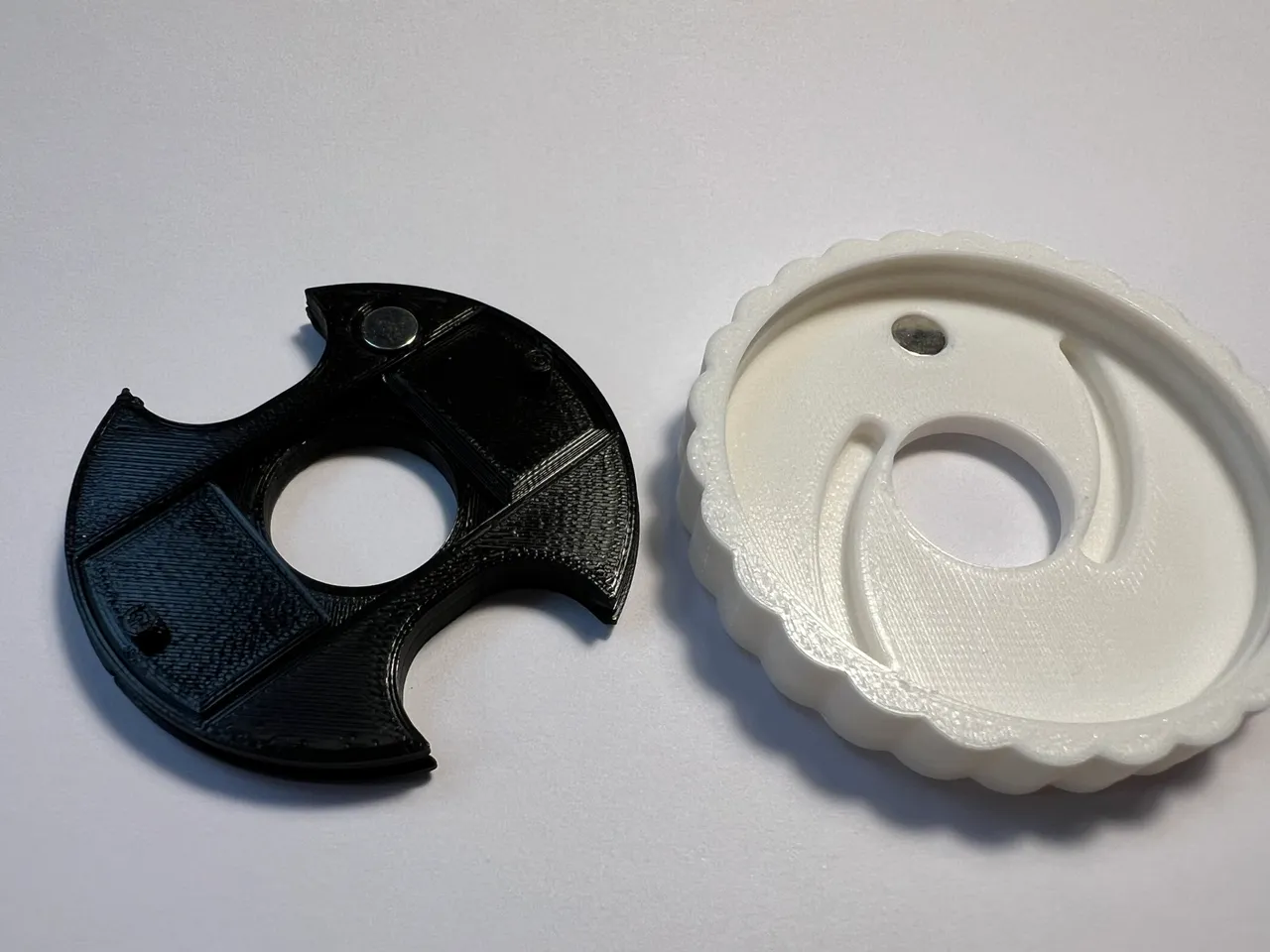 Peep Hole Iris Cover by Vision Forge Creations | Download free STL ...