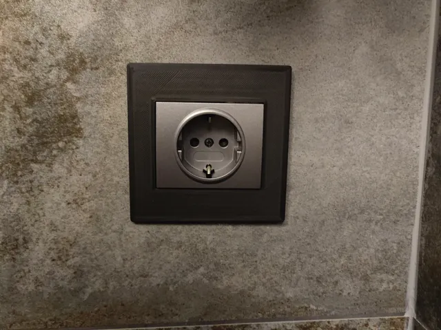 Steckdosenblende