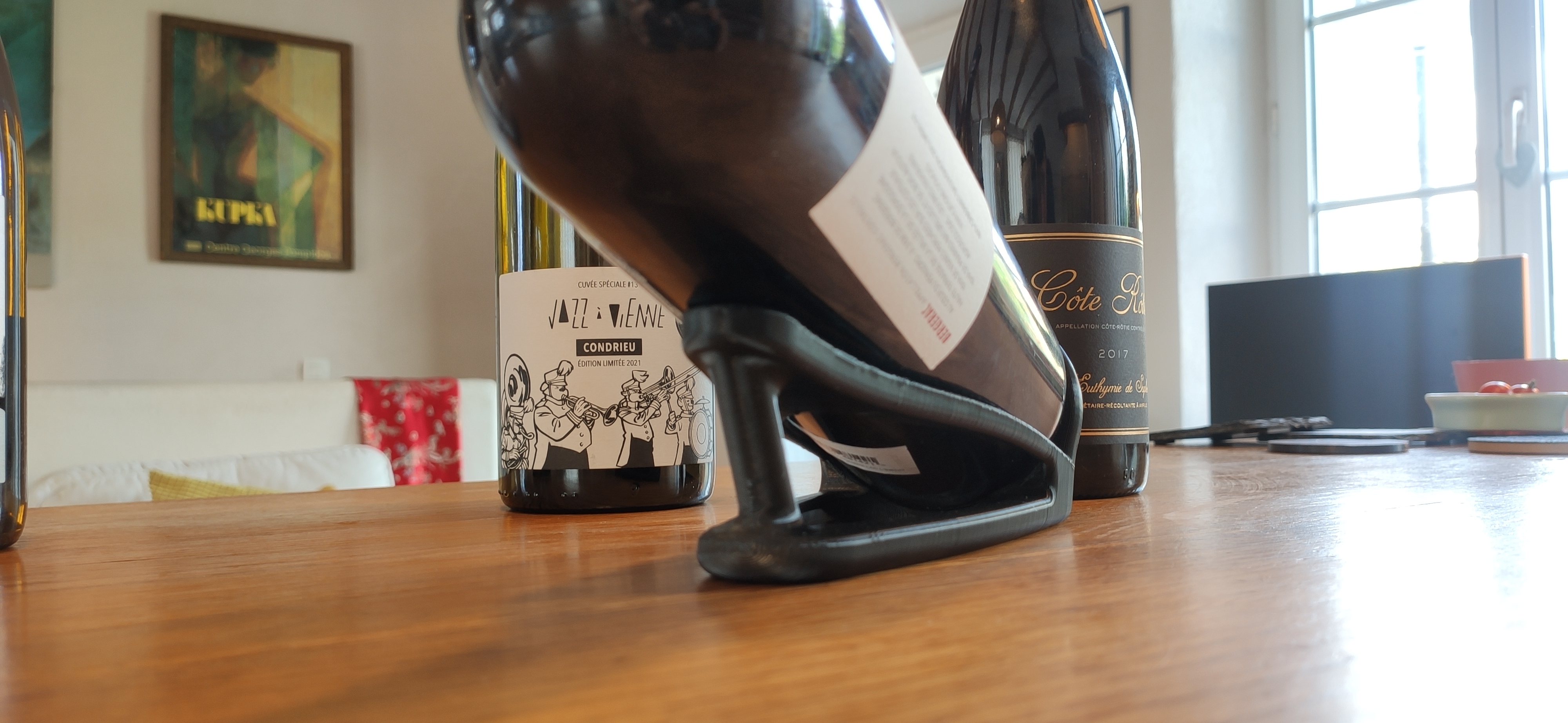 Wine bottle holder/ Support bouteille de vin
