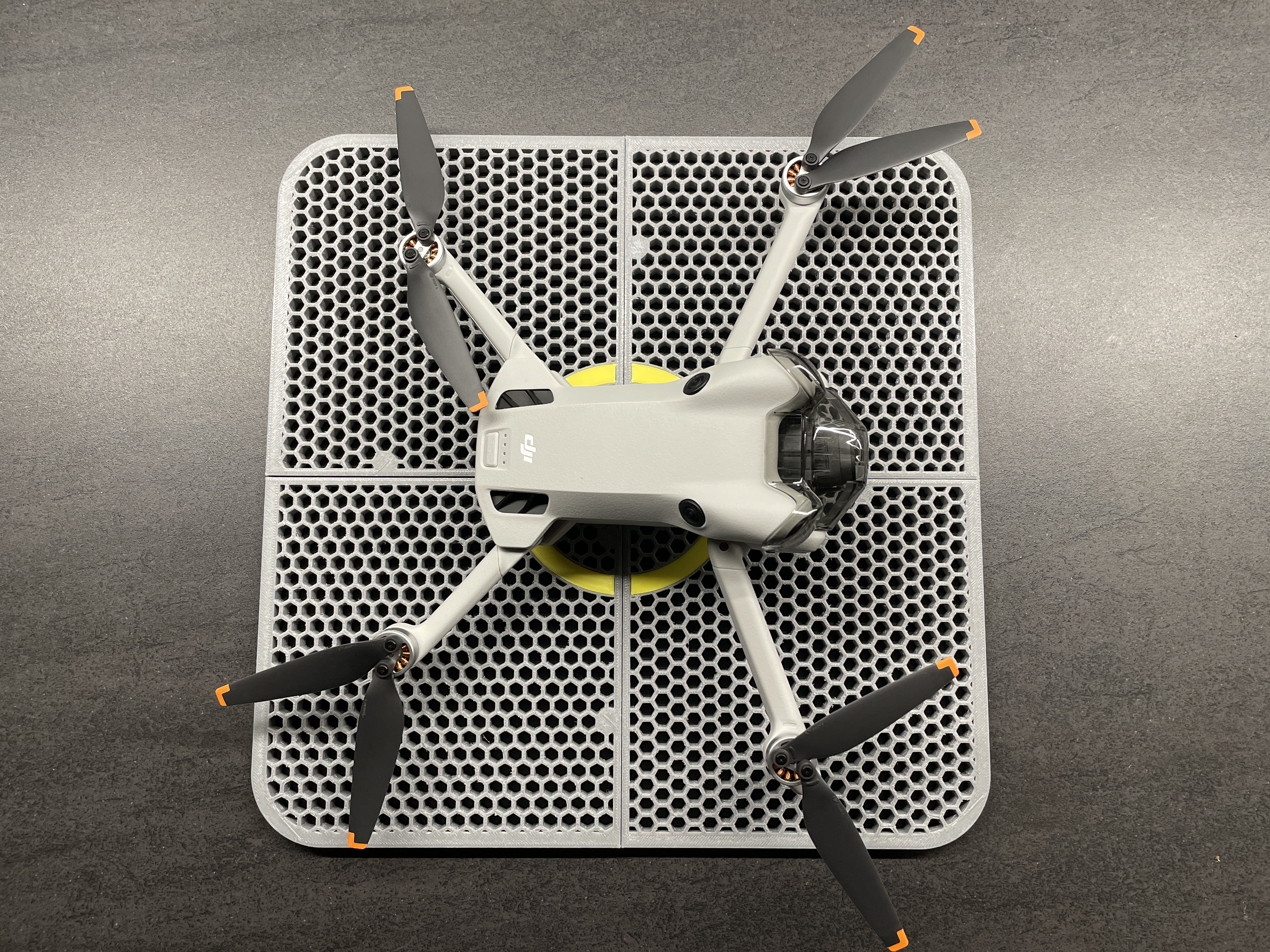 Landing pad for DJI dron