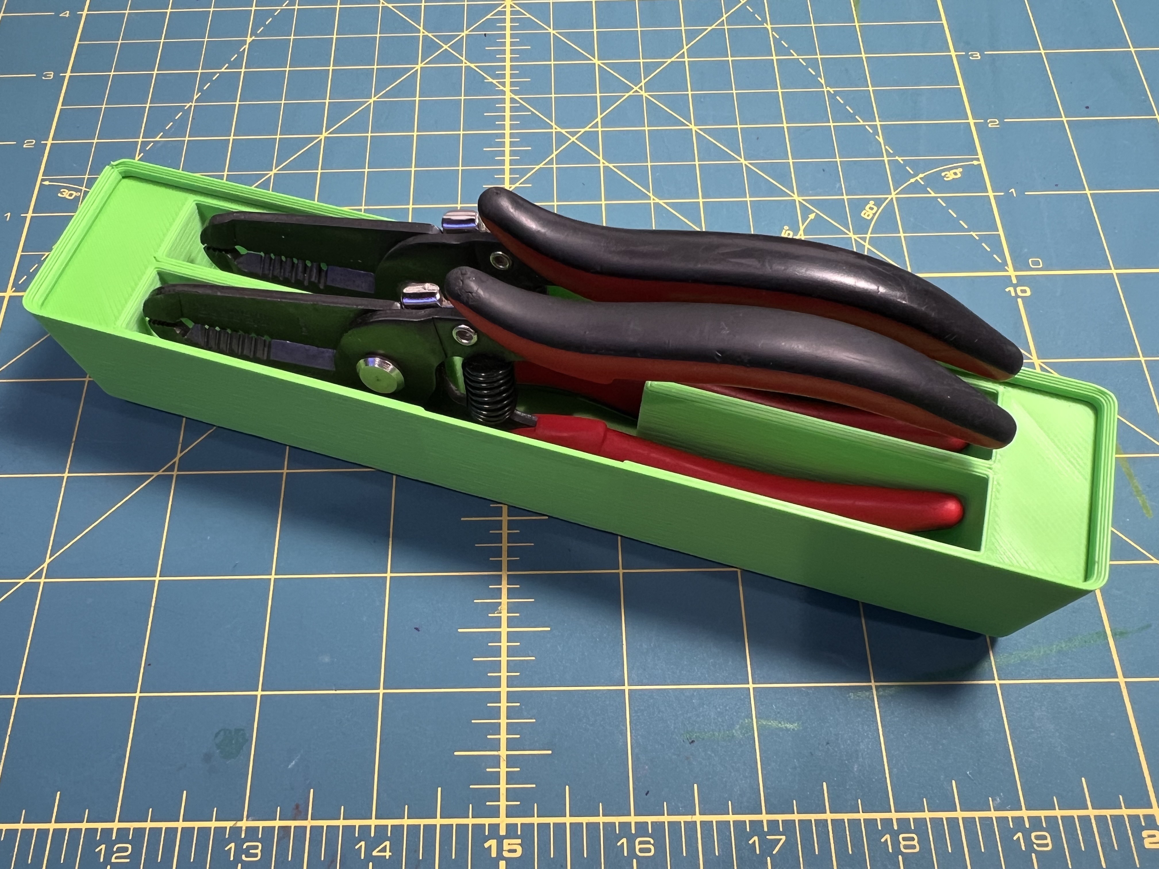 Gridfinity 2x Wire strippers Holder
