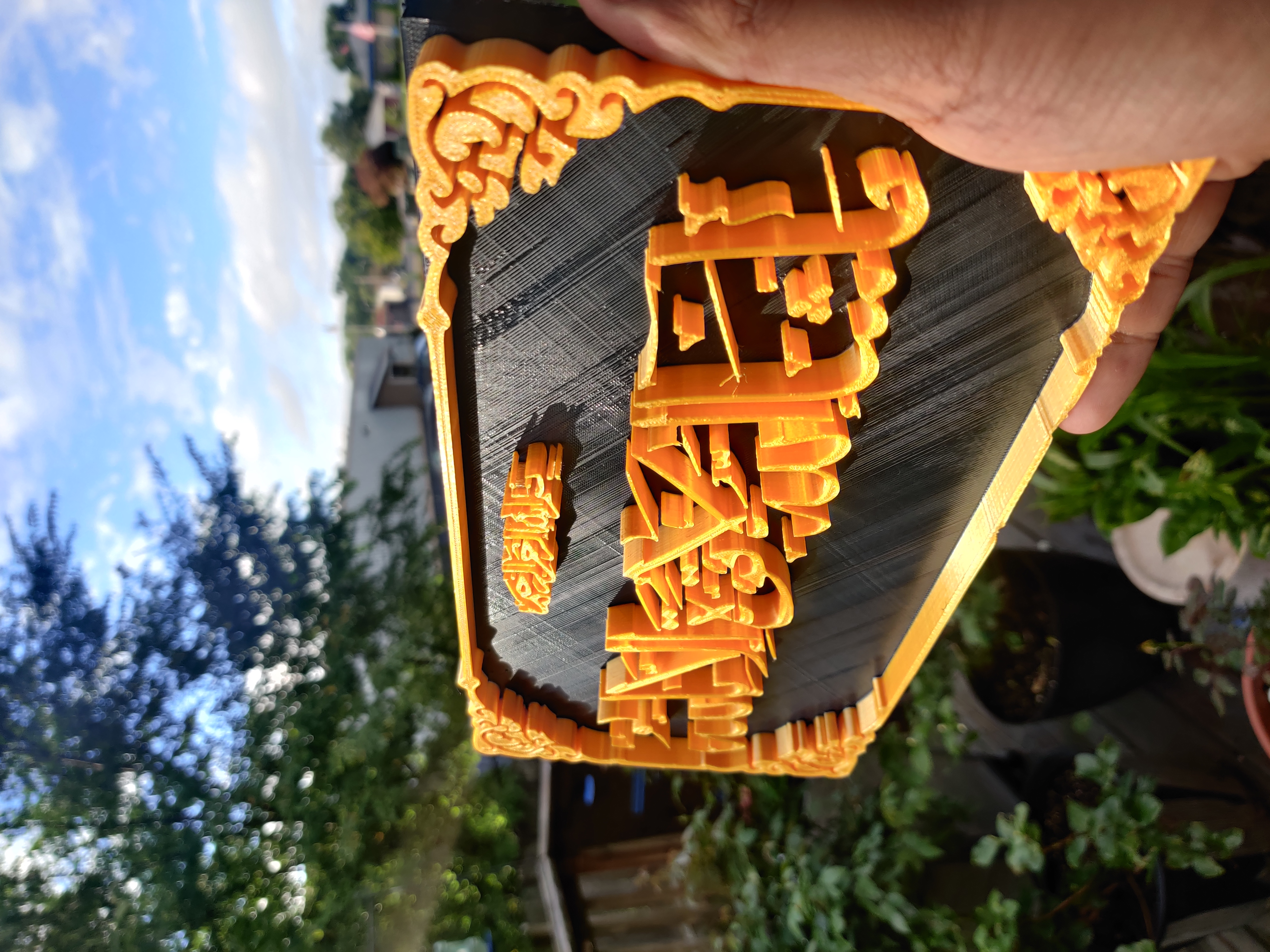Miniatura 2 do modelo 3D Islamic Calligraphy Plate