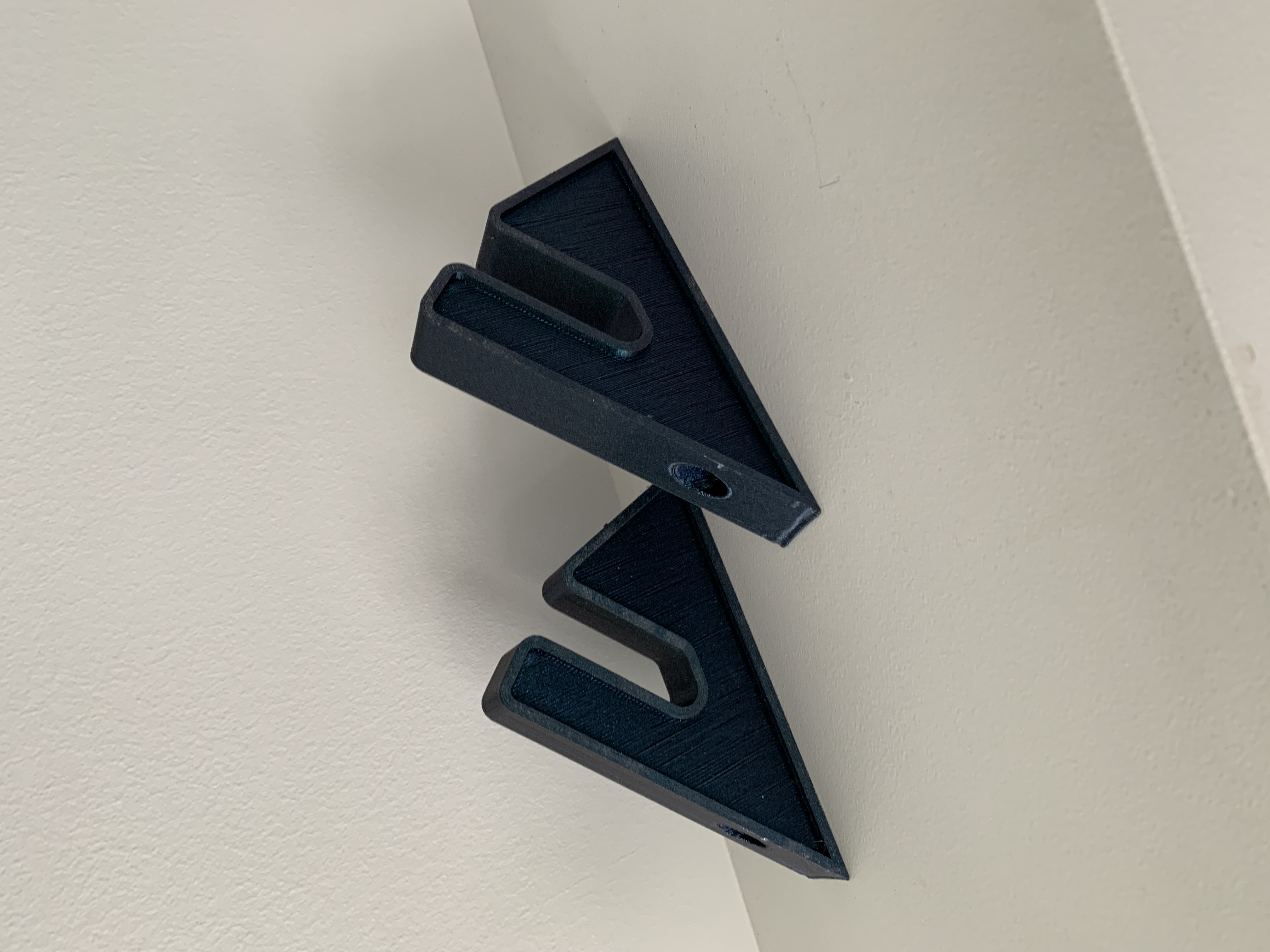 Skateboard Hanger by prof_imagineer Download free STL model