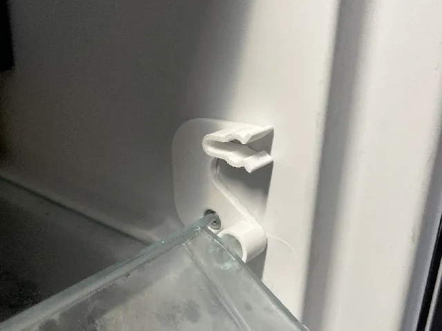 Upo / Gorenje freezer locker hinge (right)