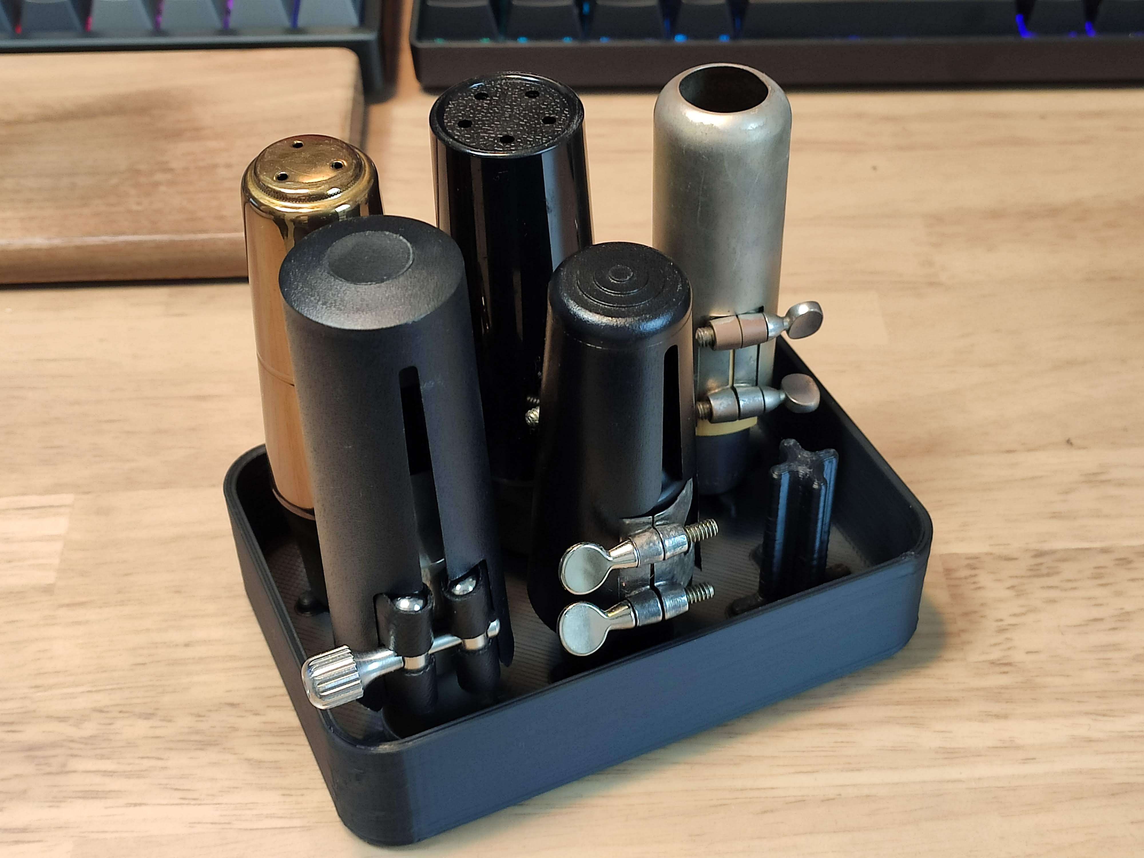 Saxophone mouthpiece stand by dimeman Download free STL model