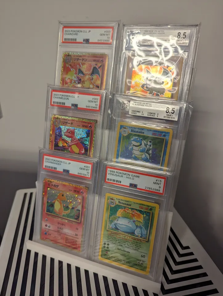 trading card binder with sleeves MoKo Card Binder for Pokemon Cards Binder 4-Pocket, 400 Pockets Tradin –  Mokodirect main image 0
