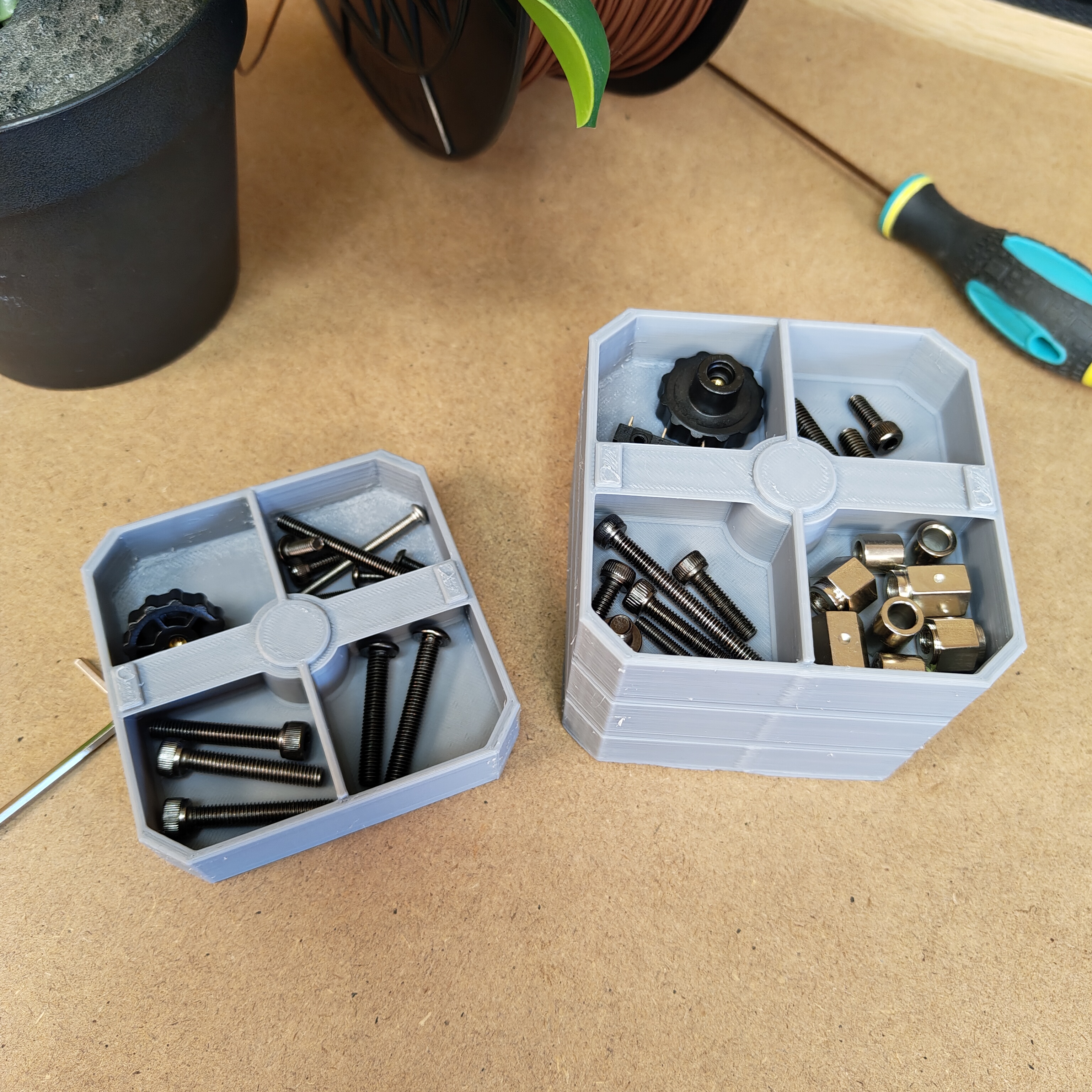 Miniatura 2 do modelo 3D Stackable Screw Box