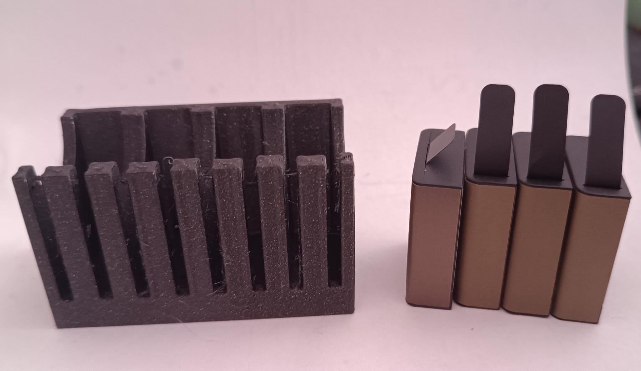 Action cam battery holder// build in supports by lockomentrum