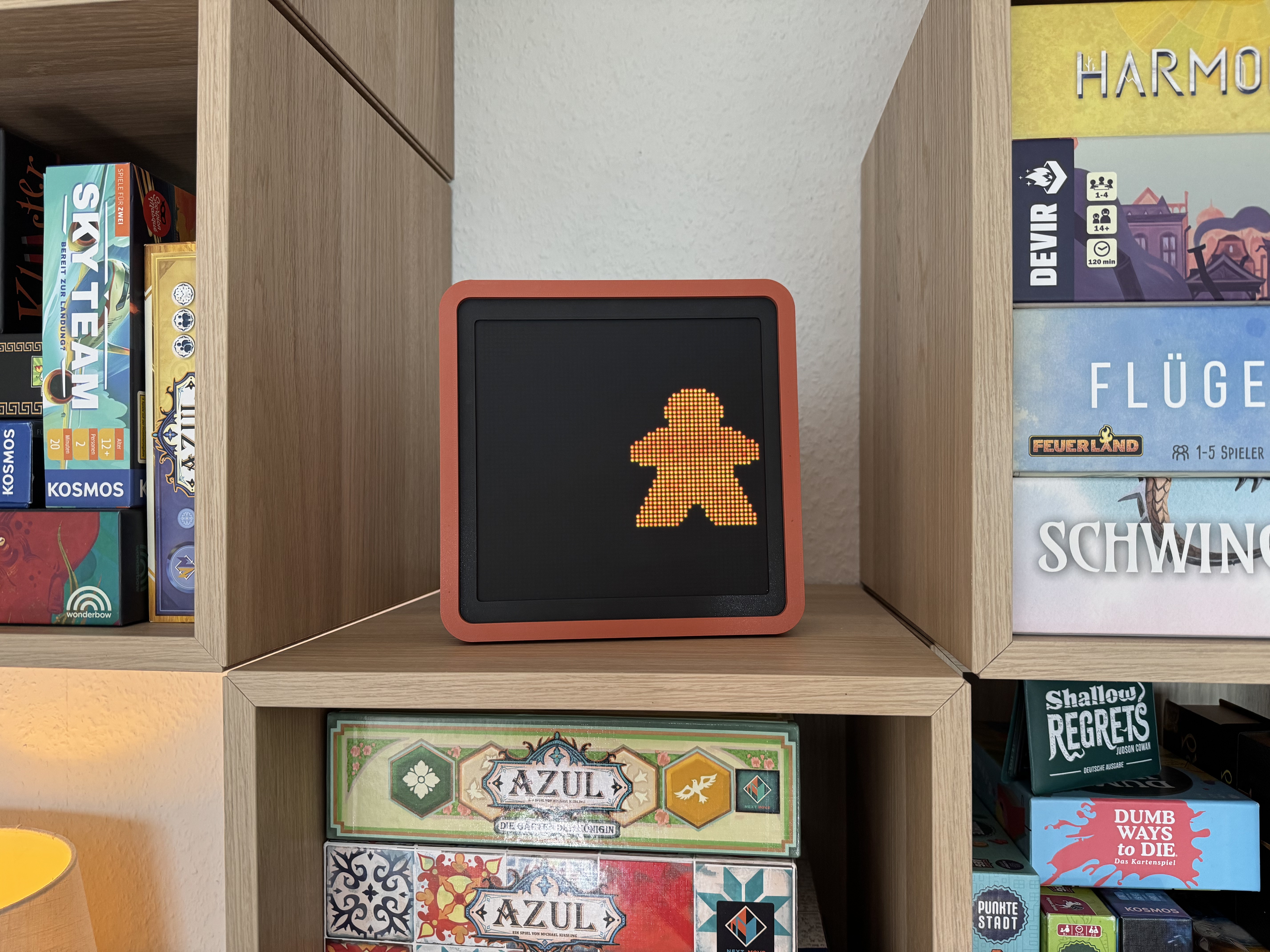 Meeple Traffic Light
