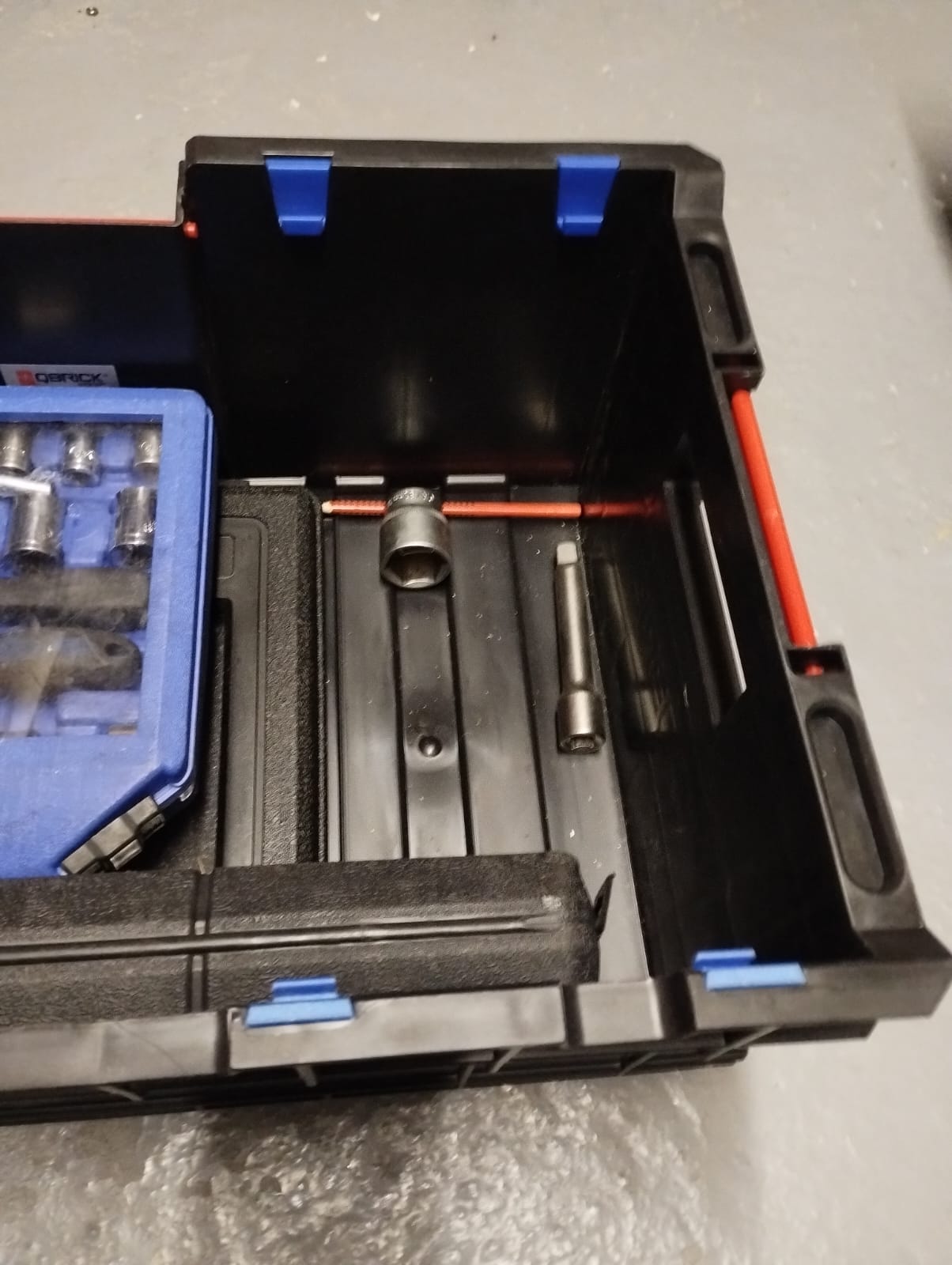 QBrick ONE Tray Hook — thumbnail 4