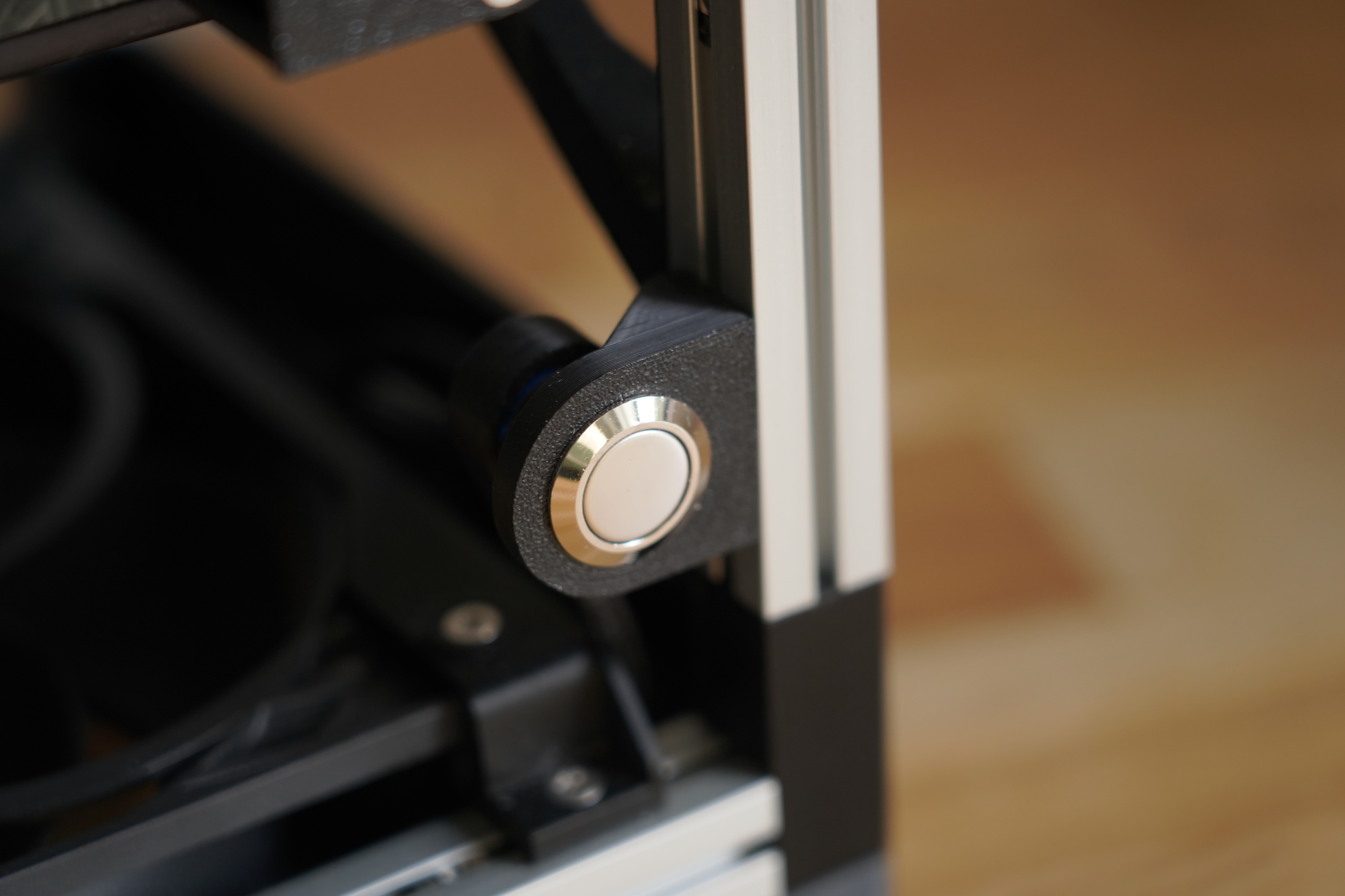 BeamCase - simple 16mm button bracket