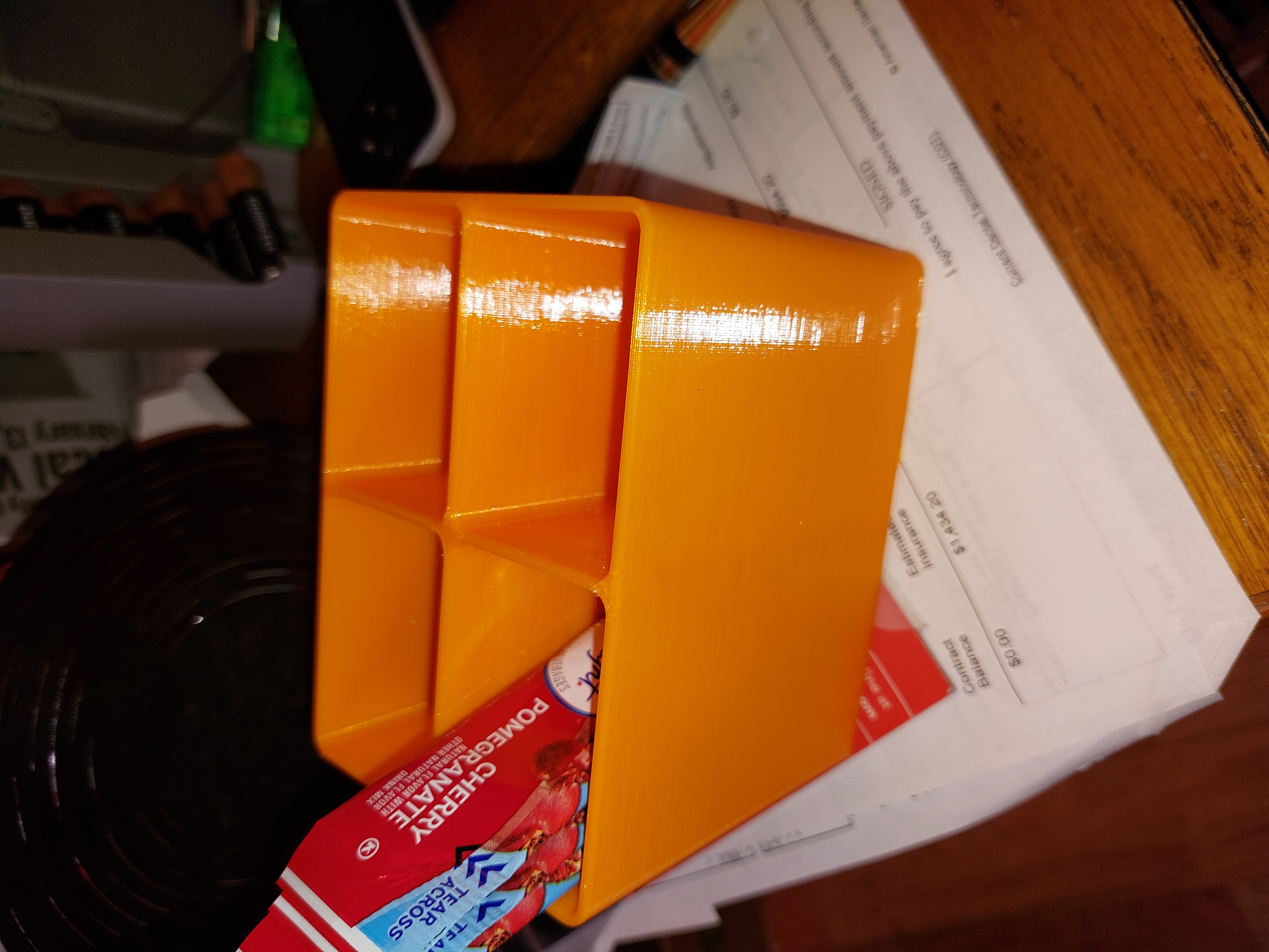 Holder for 2 quart Crystal Light packets.