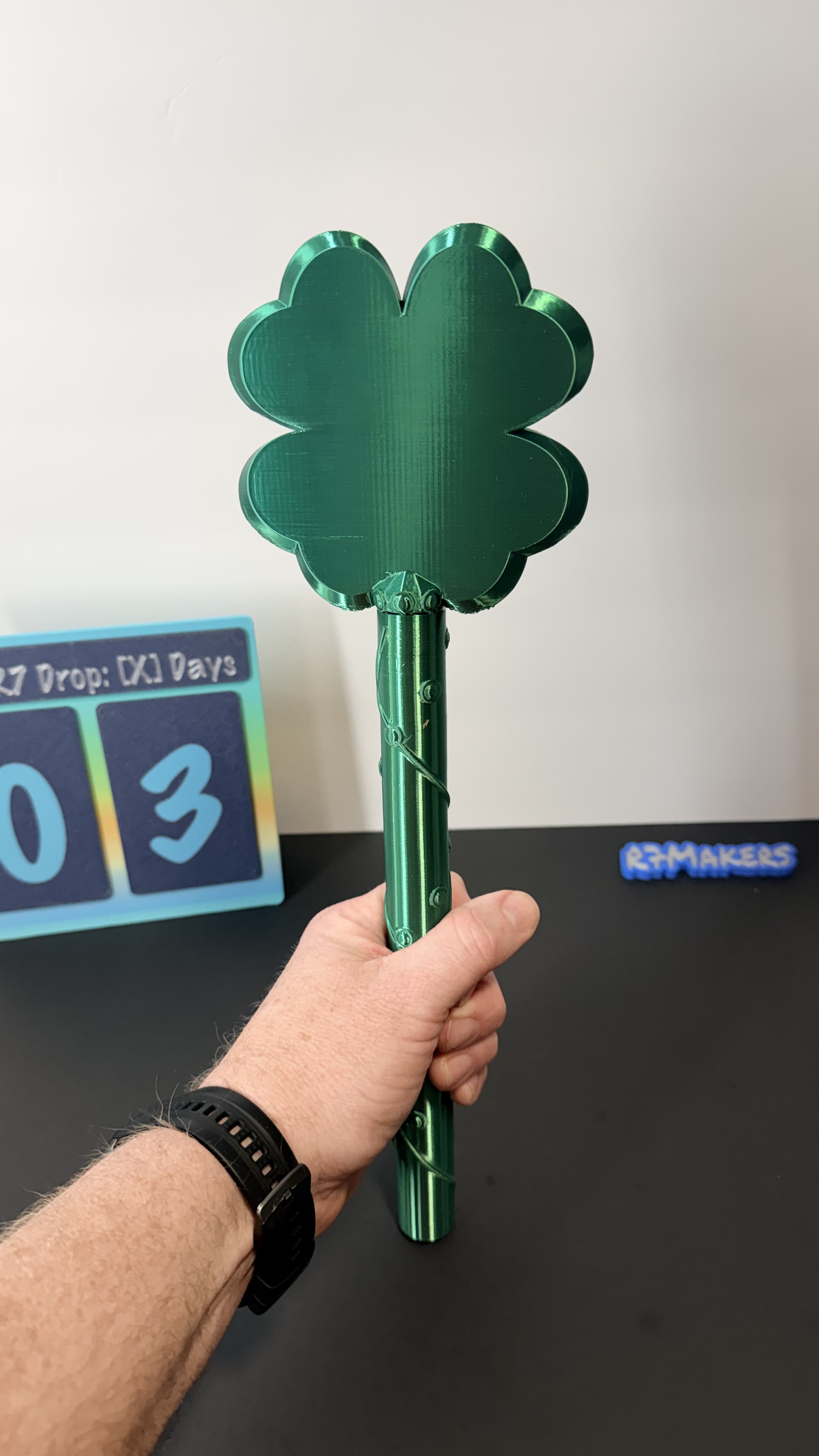 The "Pay with Luck" Wand | 4-Leaf Clover Edition | R7Makers
