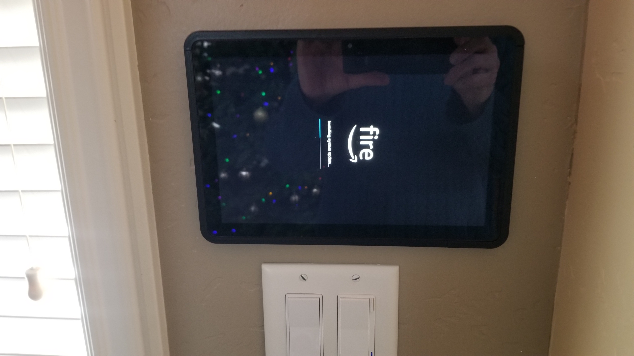 TopLoad Wall Mount for Fire Tablet HD 10 (11th Gen, 2021) by EdLeckert