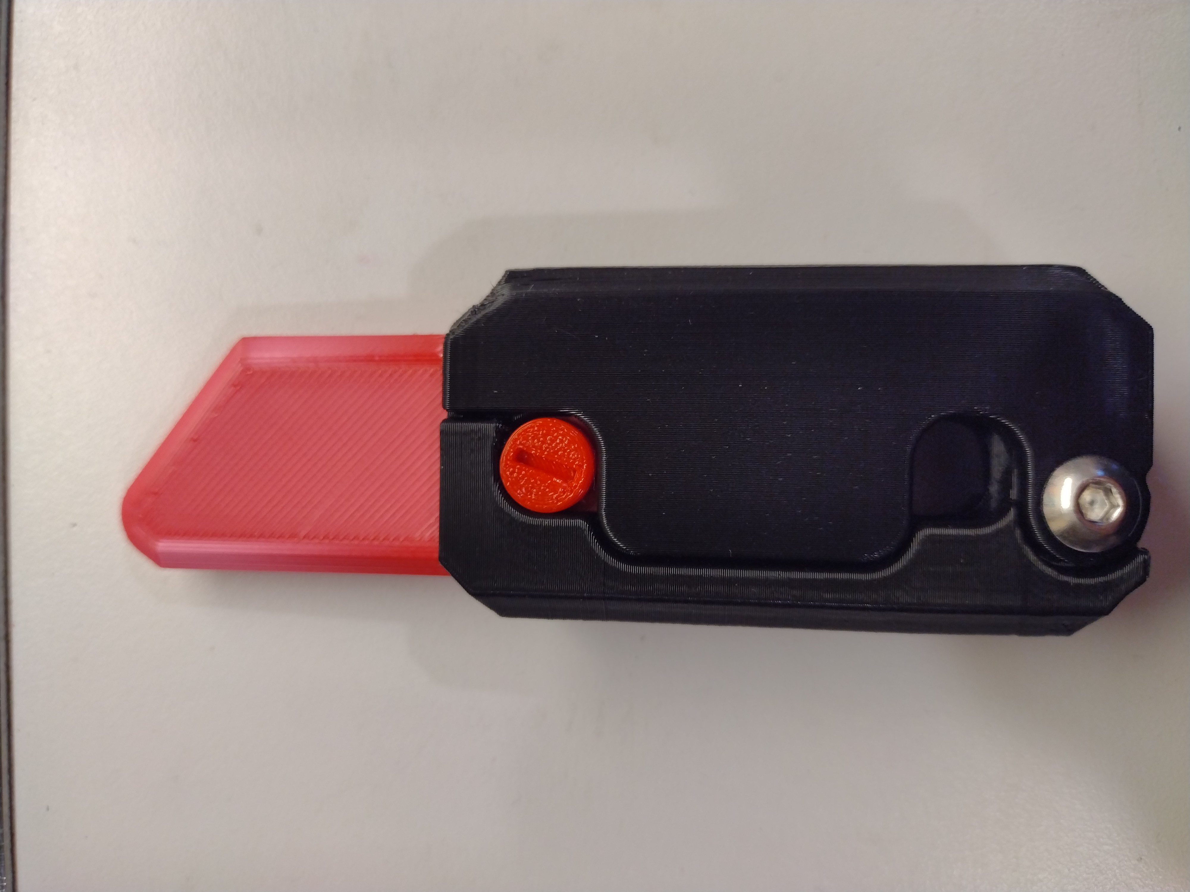 Gravity Knife with Blade - Remix