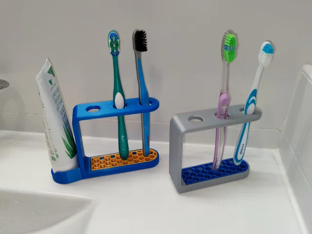 Toothbrush holder