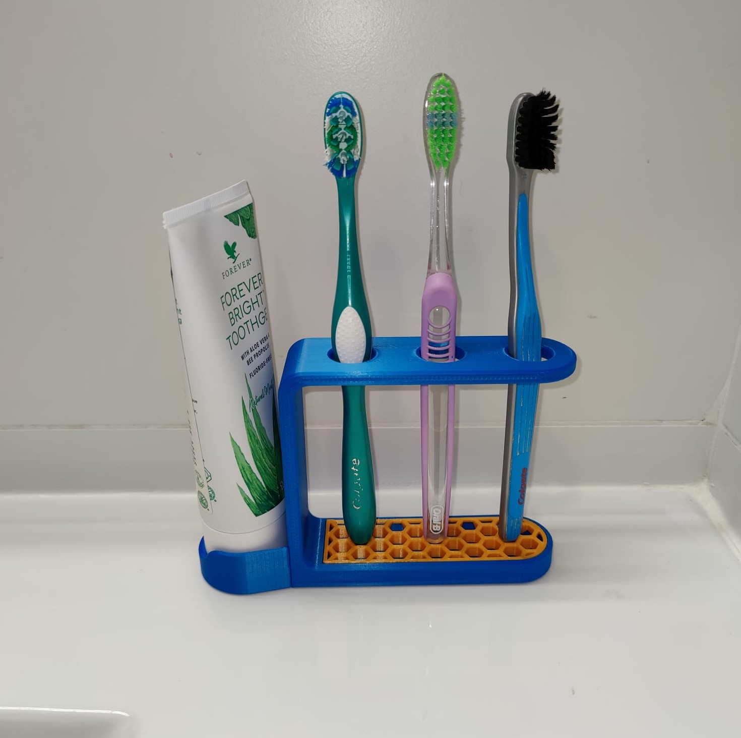Miniatura 2 do modelo 3D Toothbrush holder
