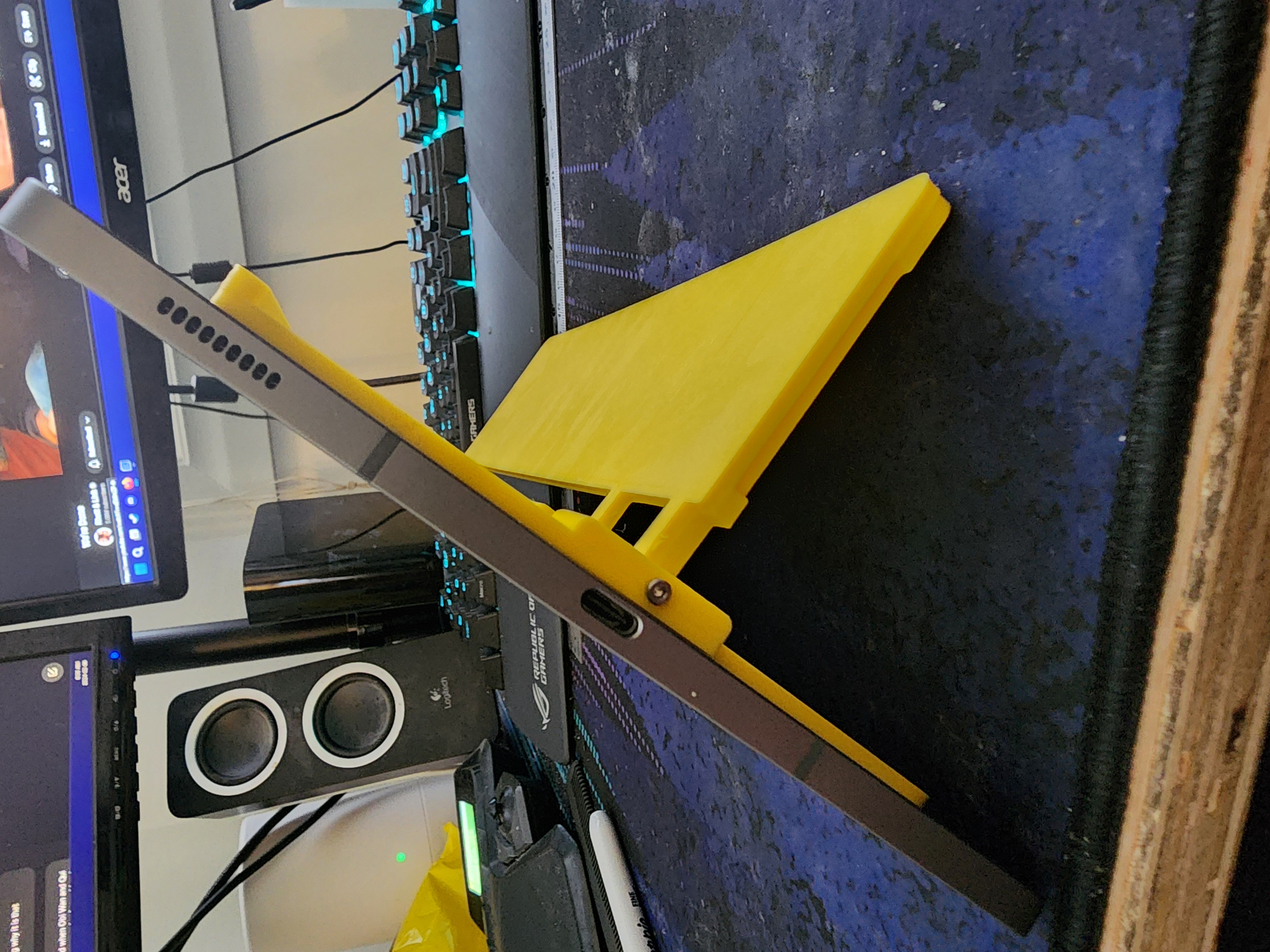 Samsung Galaxy Tab S9 FE Kickstand