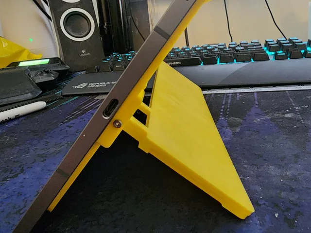 Samsung Galaxy Tab S9 FE Kickstand