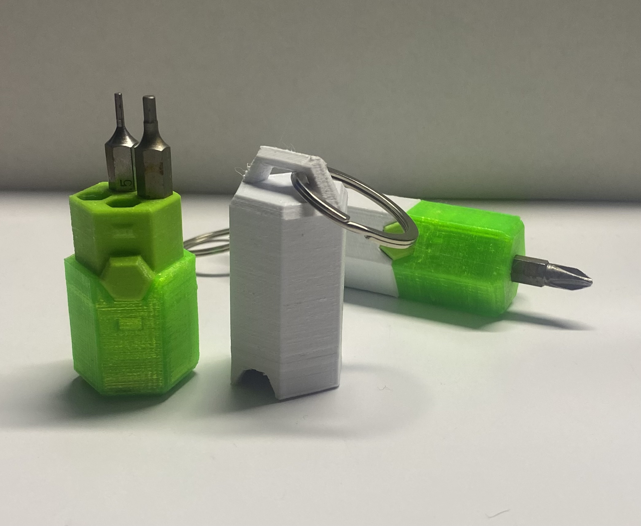 EDC Screwdriver Keychain 6mm bits