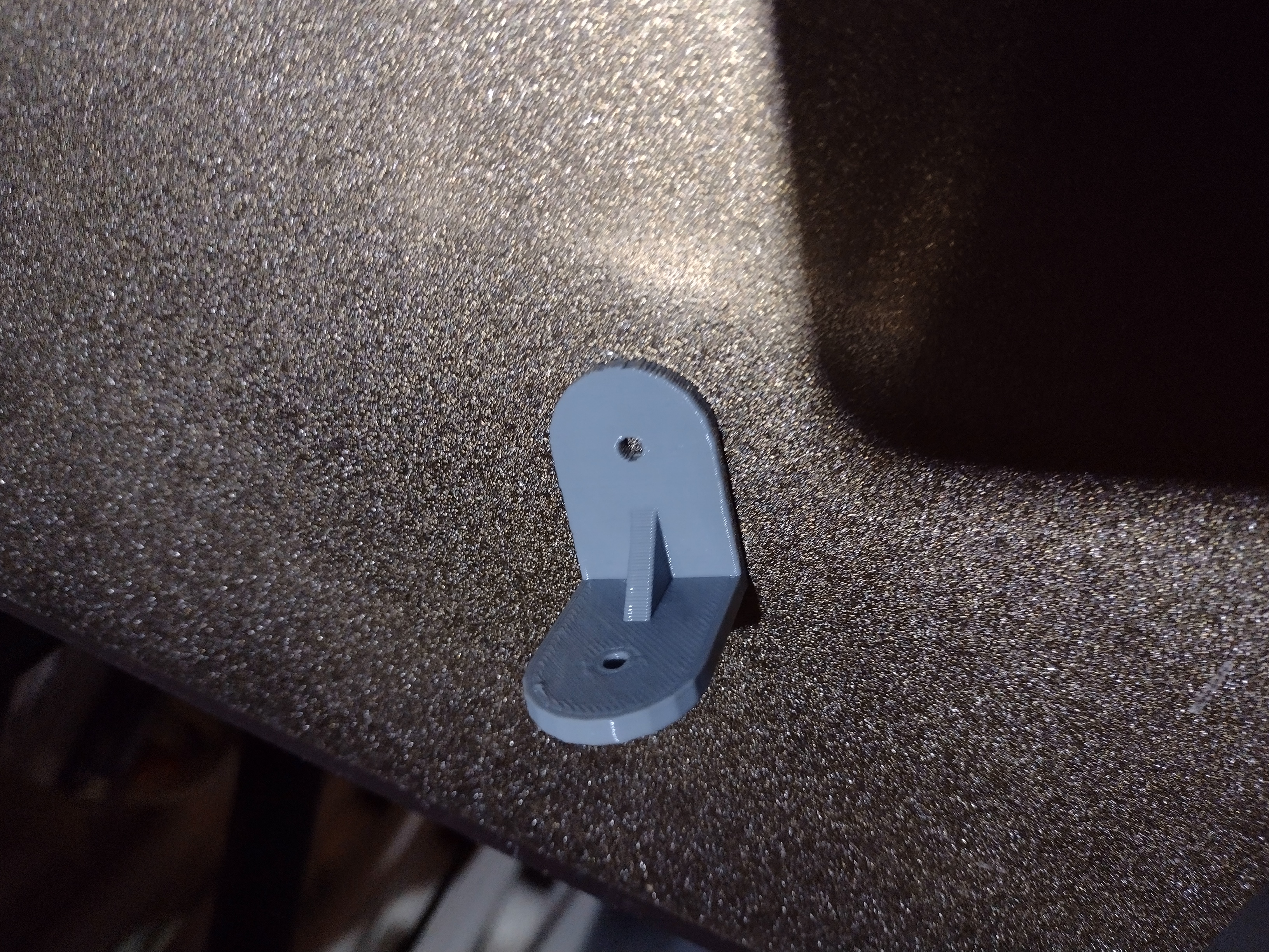 dead simple corner bracket