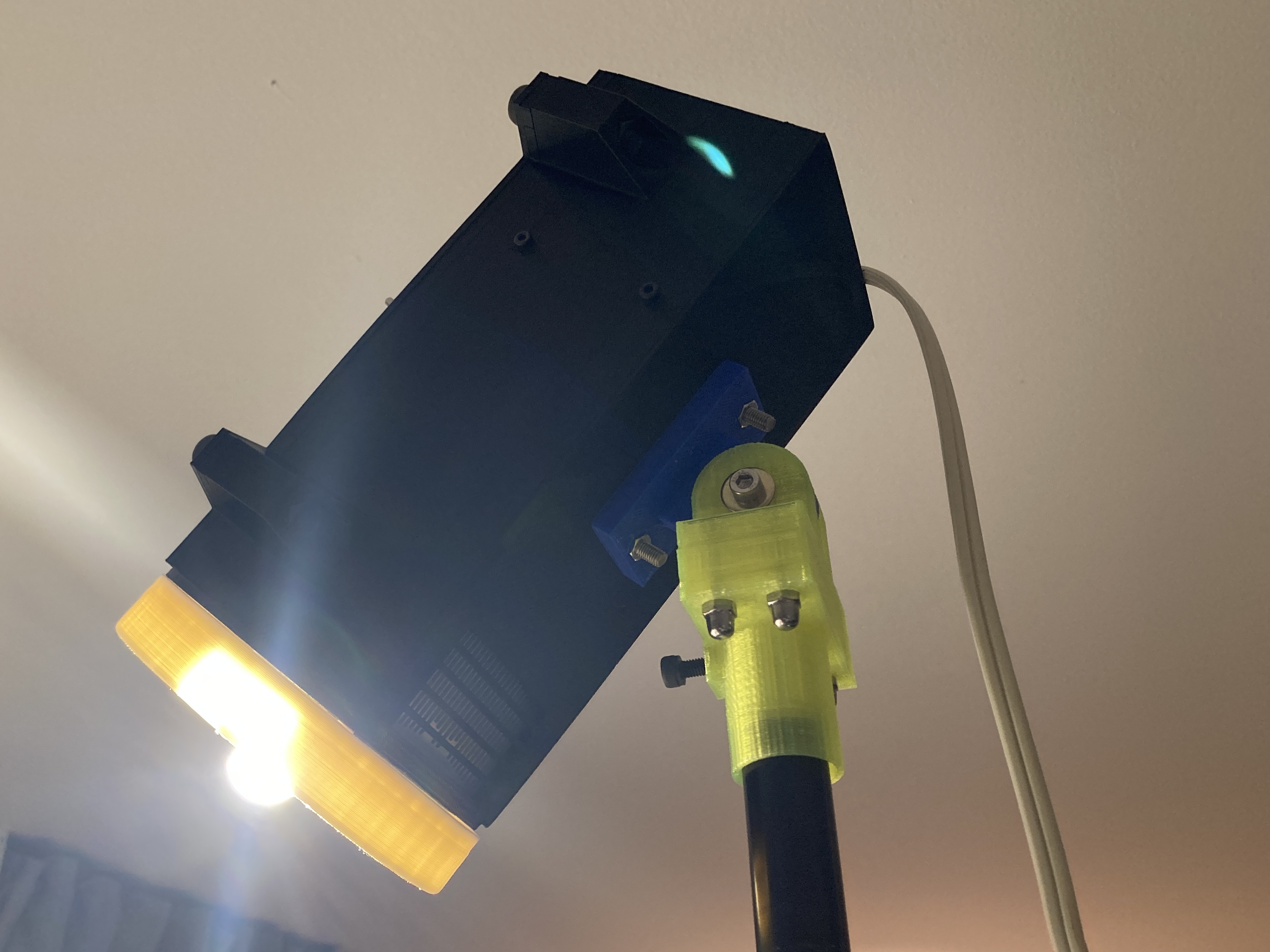 spotlight mount