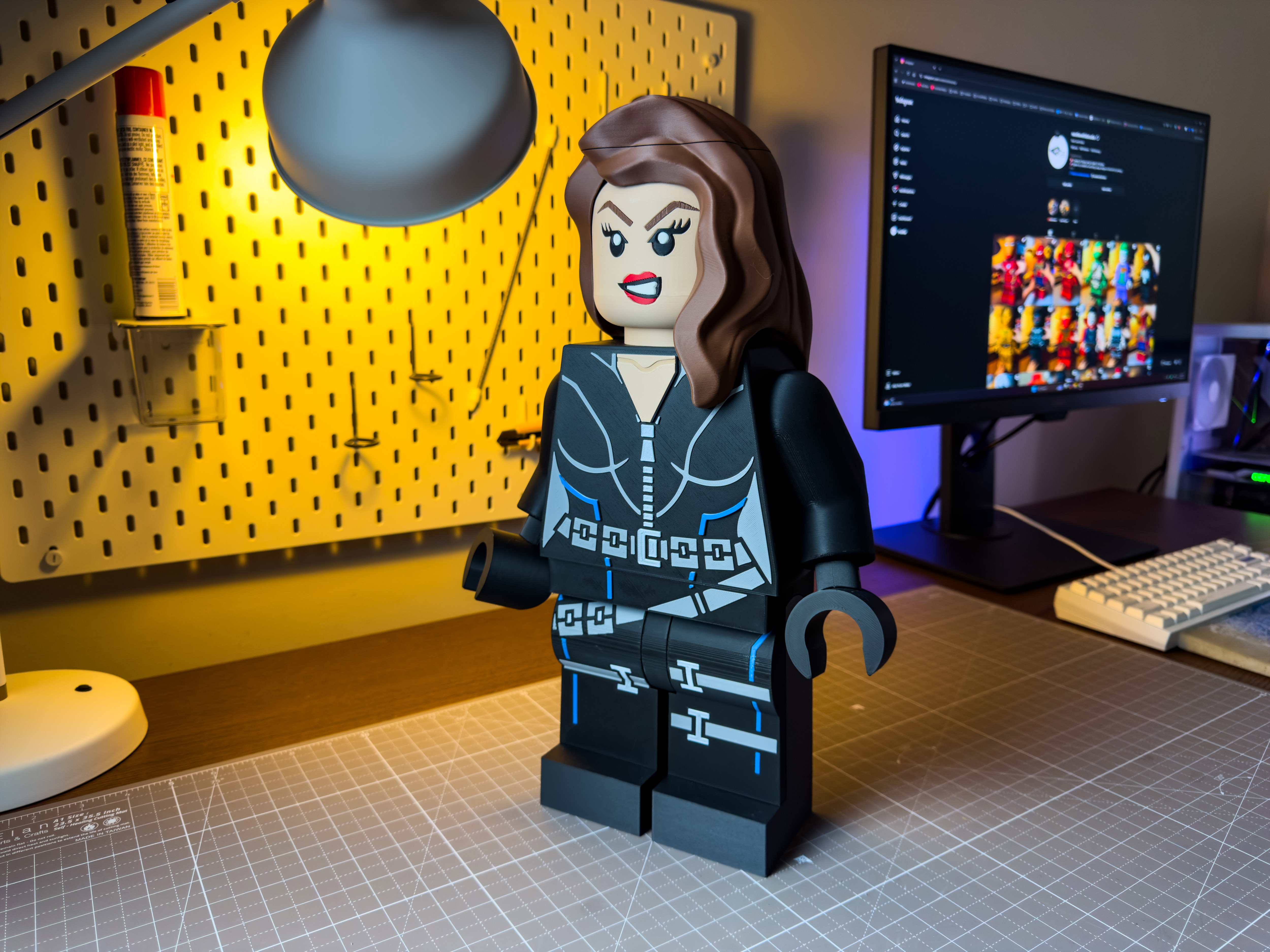 Black Widow Modular Figure — miniatura 7